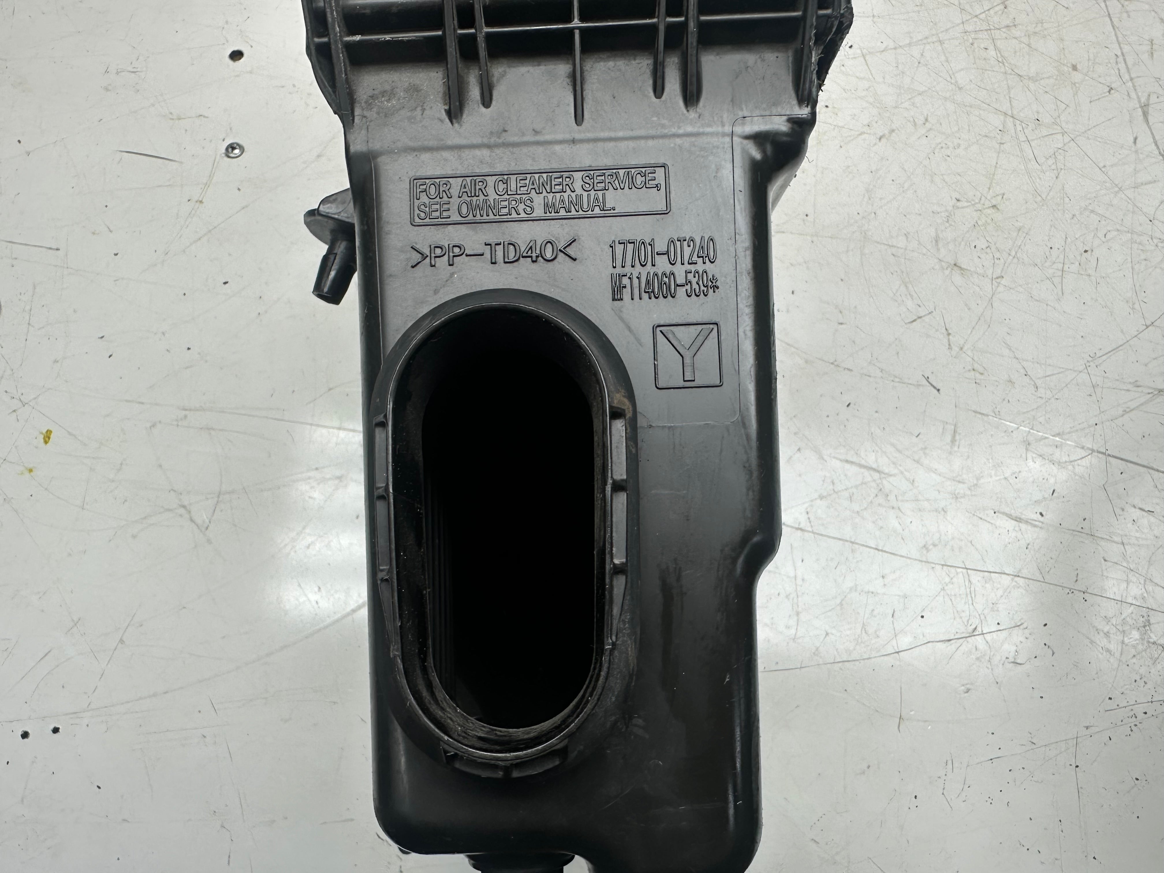 Toyota Corolla Air Filter Box – Engine Air Housing Unit (17701-0T240) (17705-0T290)