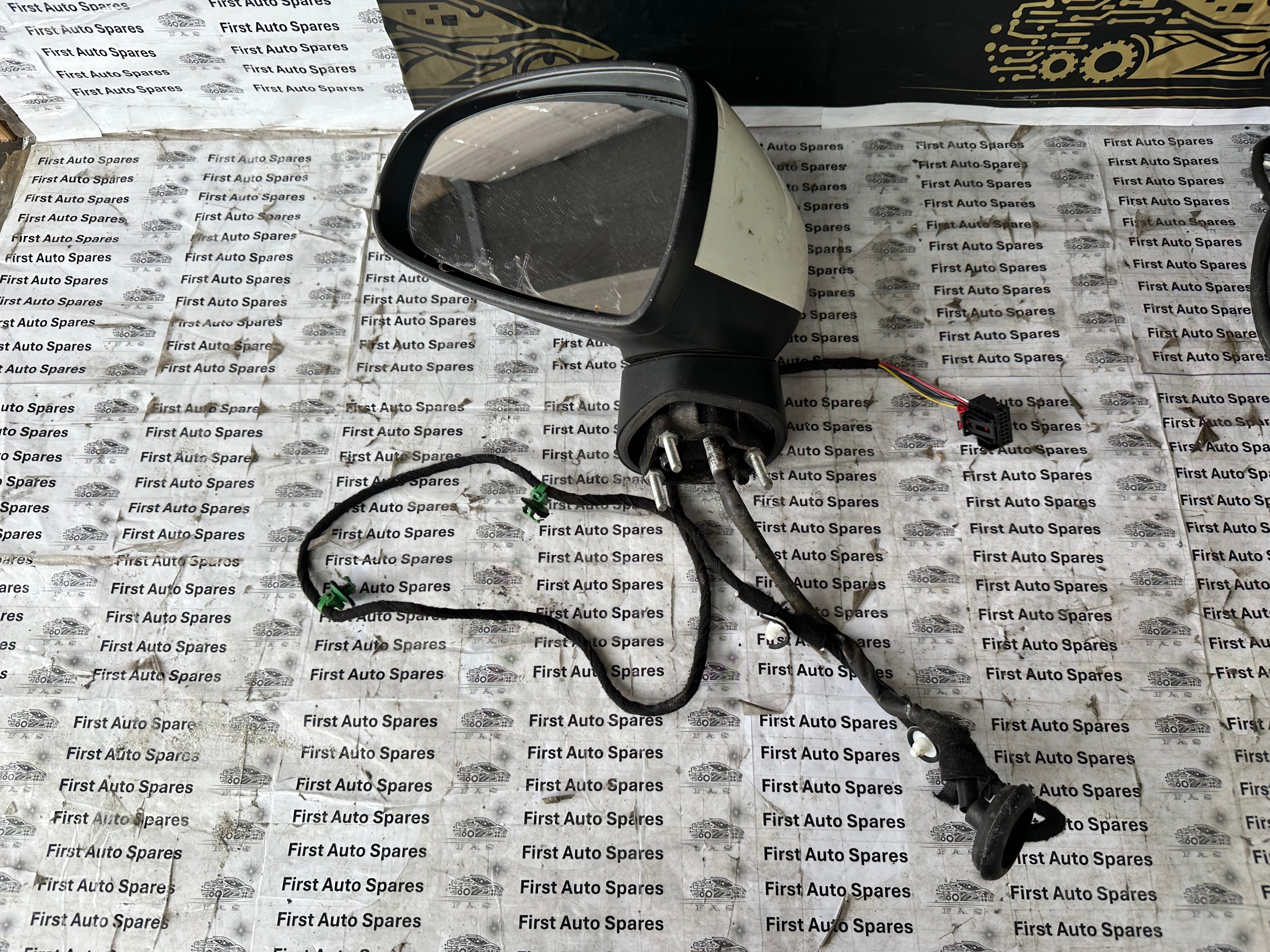 Audi A1 8X MK1 2010–2018 Passenger N/S Left Wing Mirror (262049-2-10B)