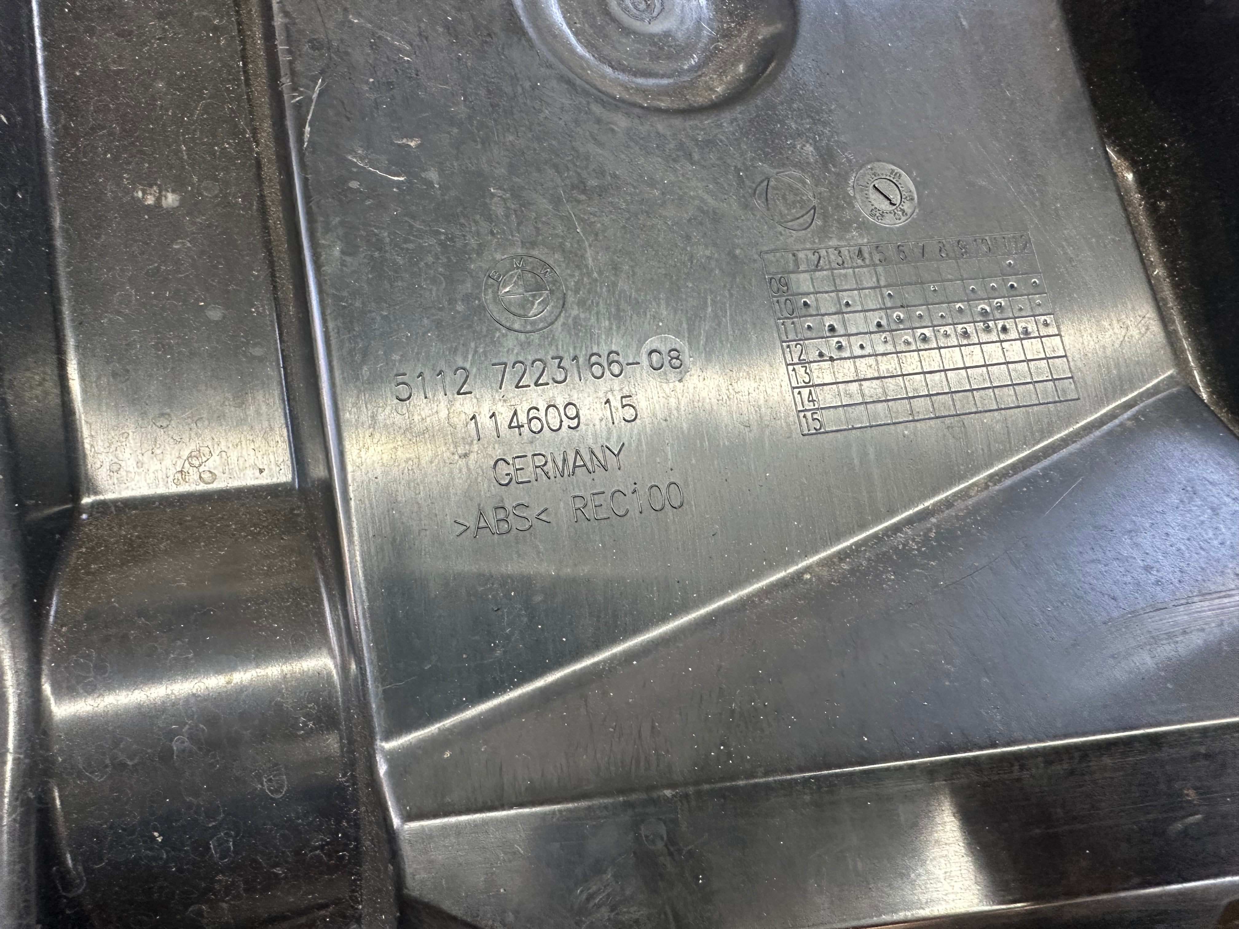 BMW 6 Series F12 F13 2011–2019 Bumper Bracket Right Rear O/S/R (7223166)