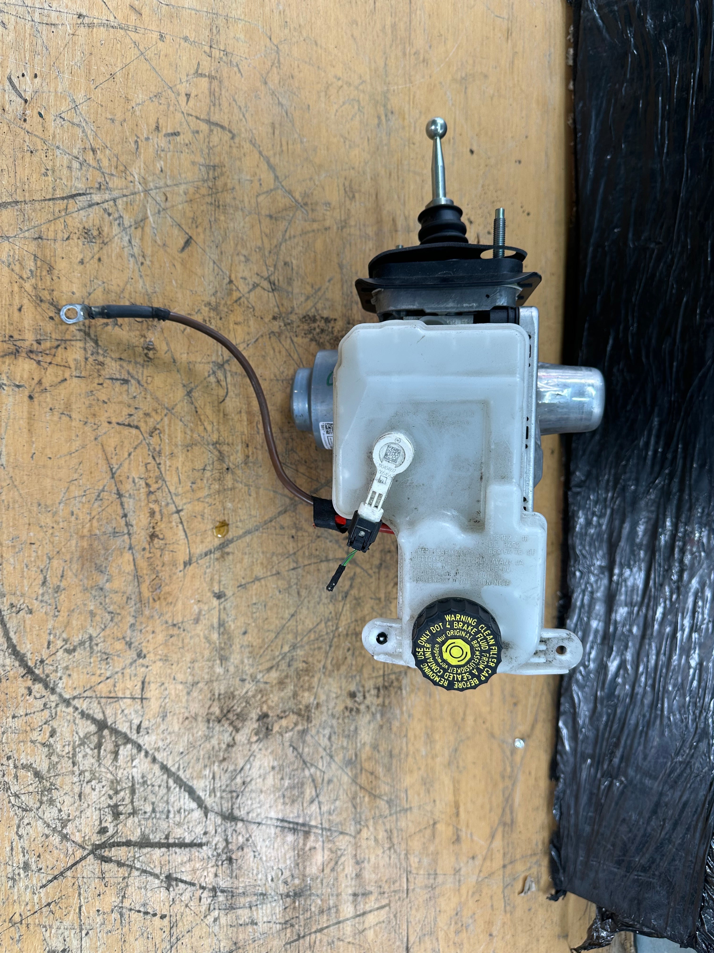 BMW X5 G05 2019 ABS Pump & Brake Tank (6861971) (6861972) (10.0964-0894.3)