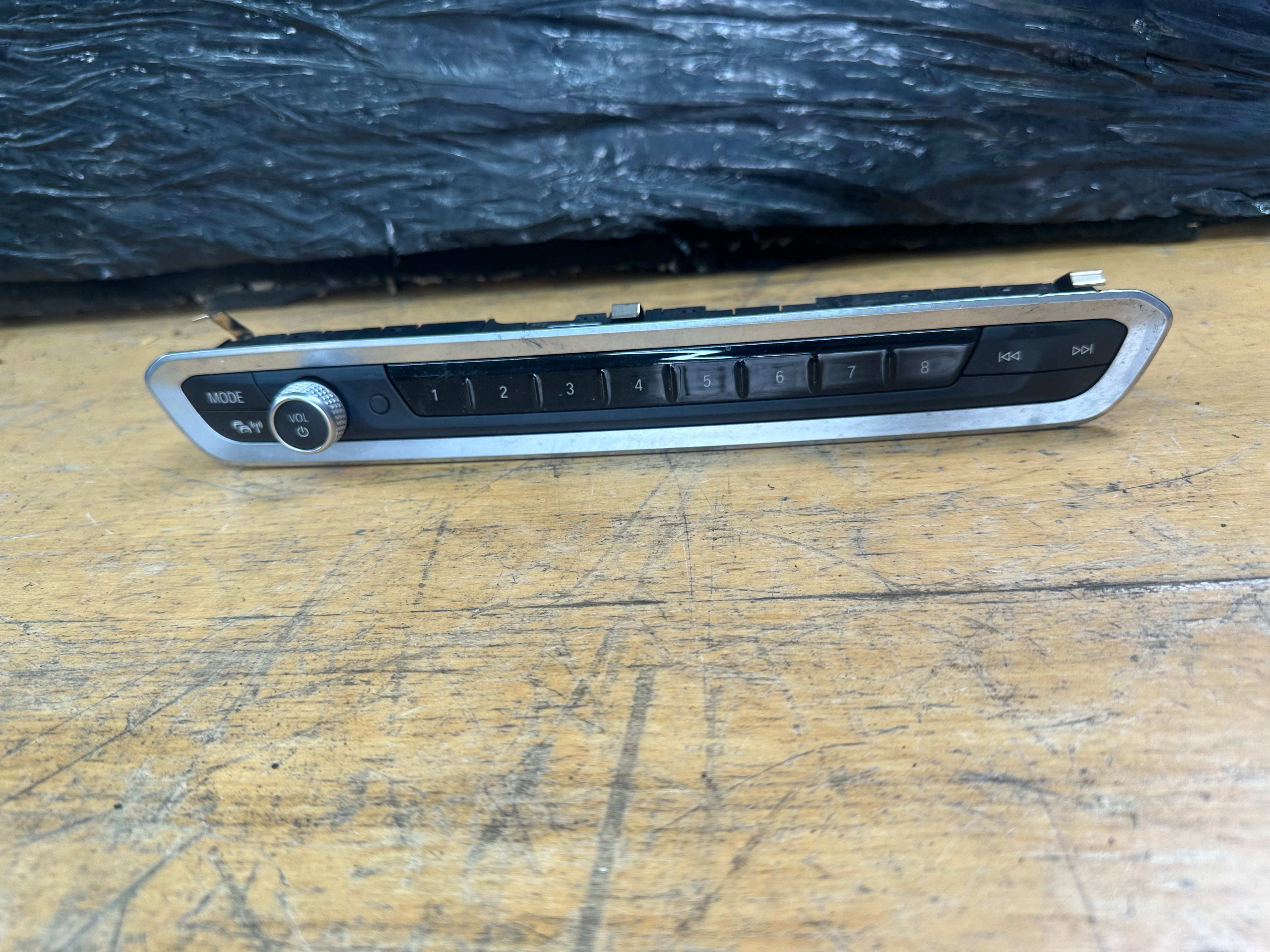 BMW X5 Series G05 2019 Audio Control Radio/Stereo Switches (7949327-03) (7949327)