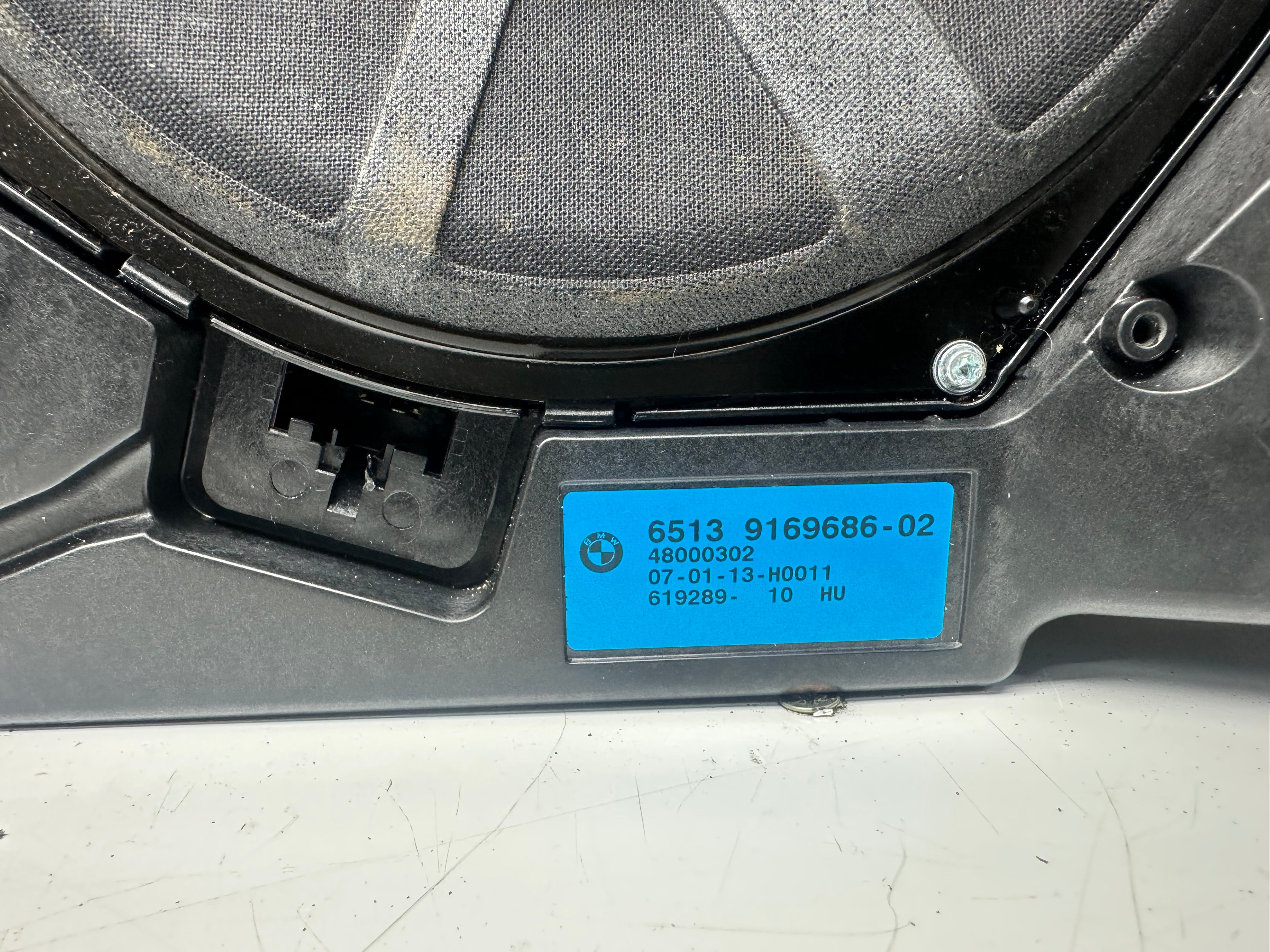 BMW F06 Central Subwoofer Bass Speakers Set (9169685-02) (9169686-02)