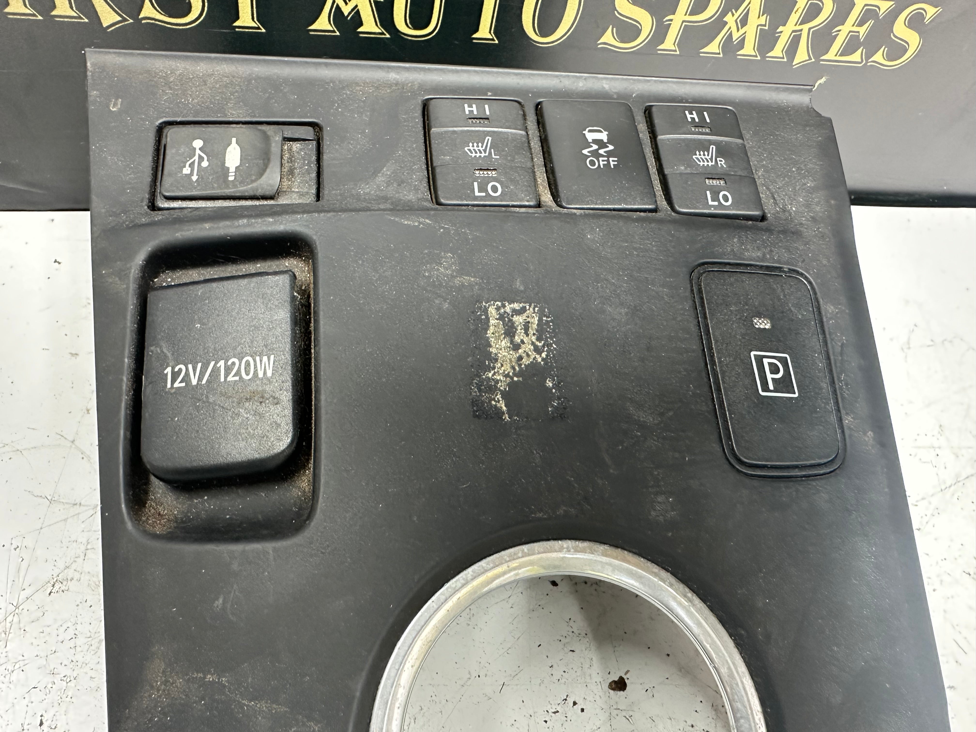 Toyota Auris 2015 1.8 Hybrid Excel Dash Plug Socket Trim (58821-02A10-B) (58844-02020-B)