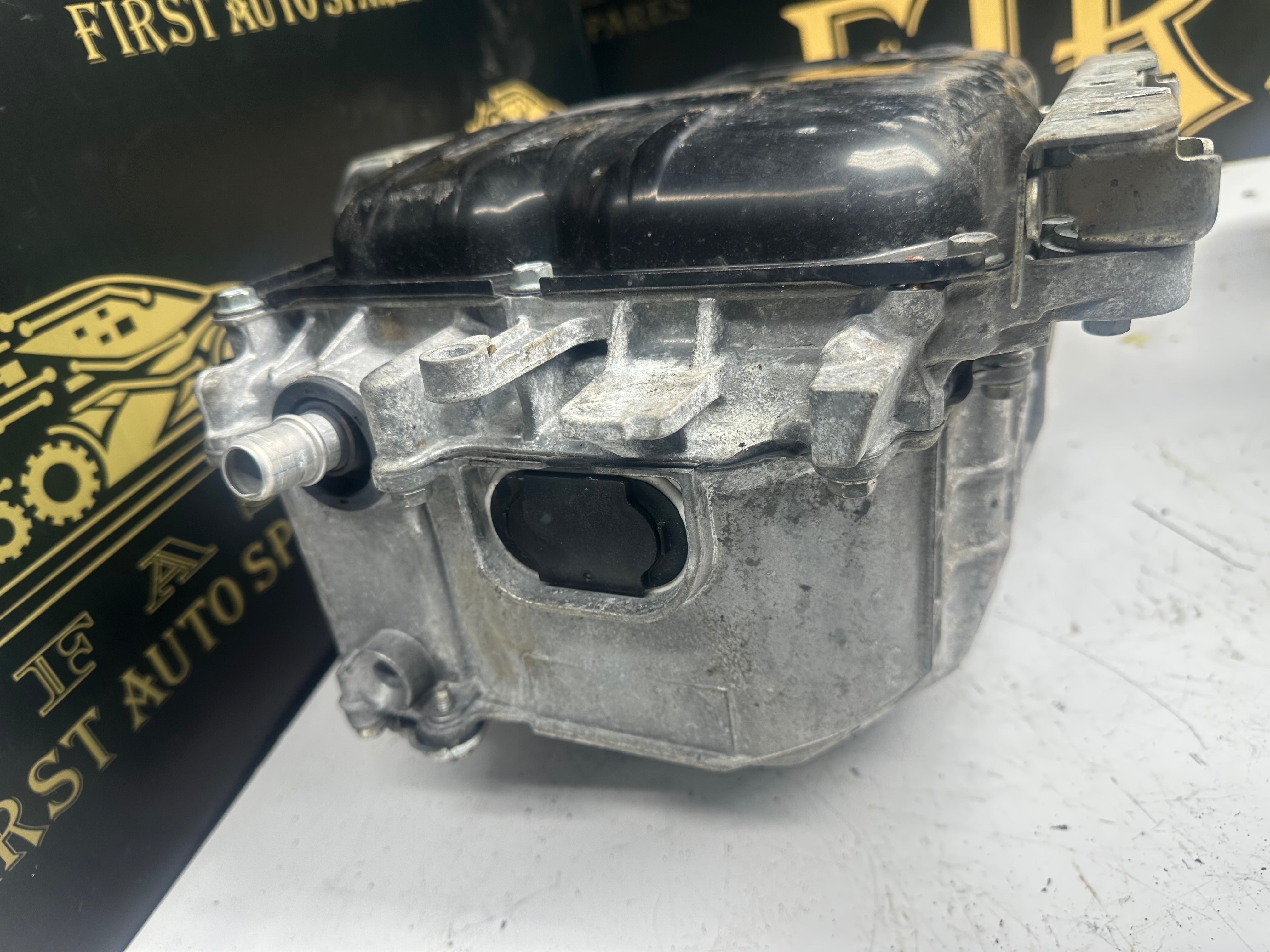 Toyota Yaris Hybrid High Voltage Battery with Converter (G9200-52031) (22JTE52031B15C060158)