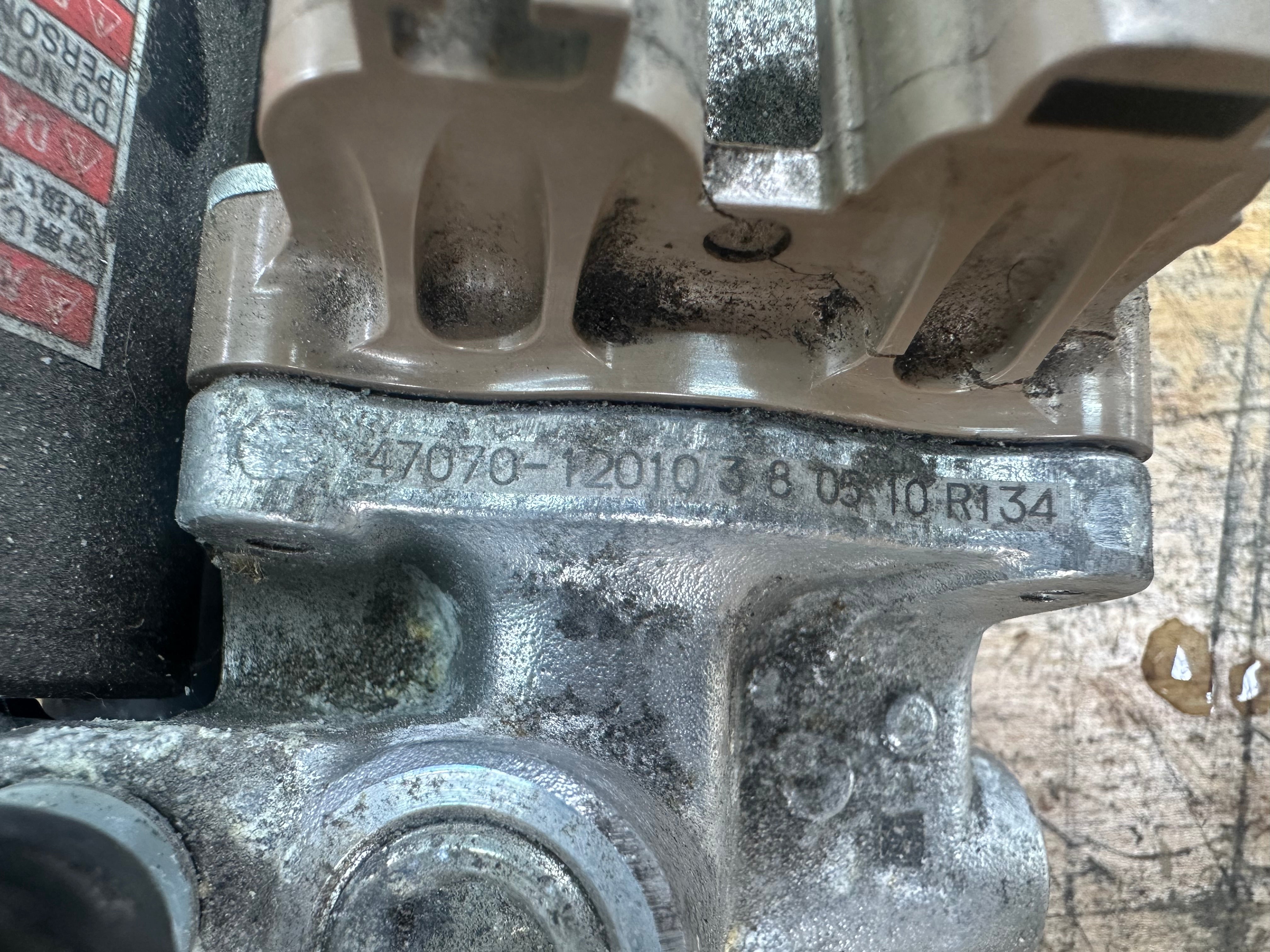 Toyota Yaris 2018 / Prius / Auris / Lexus ABS Pump Brake Booster (47070-12010)