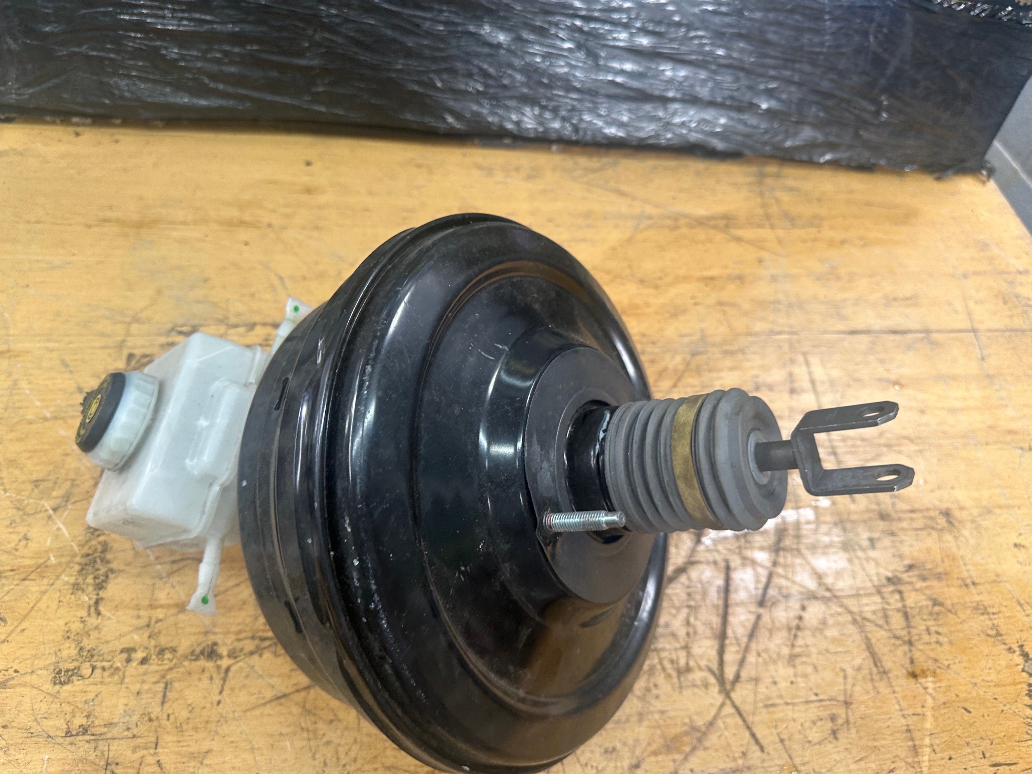 BMW X6 F16 2015 3.0 Diesel Brake Servo & Master Cylinder (296791409 08)