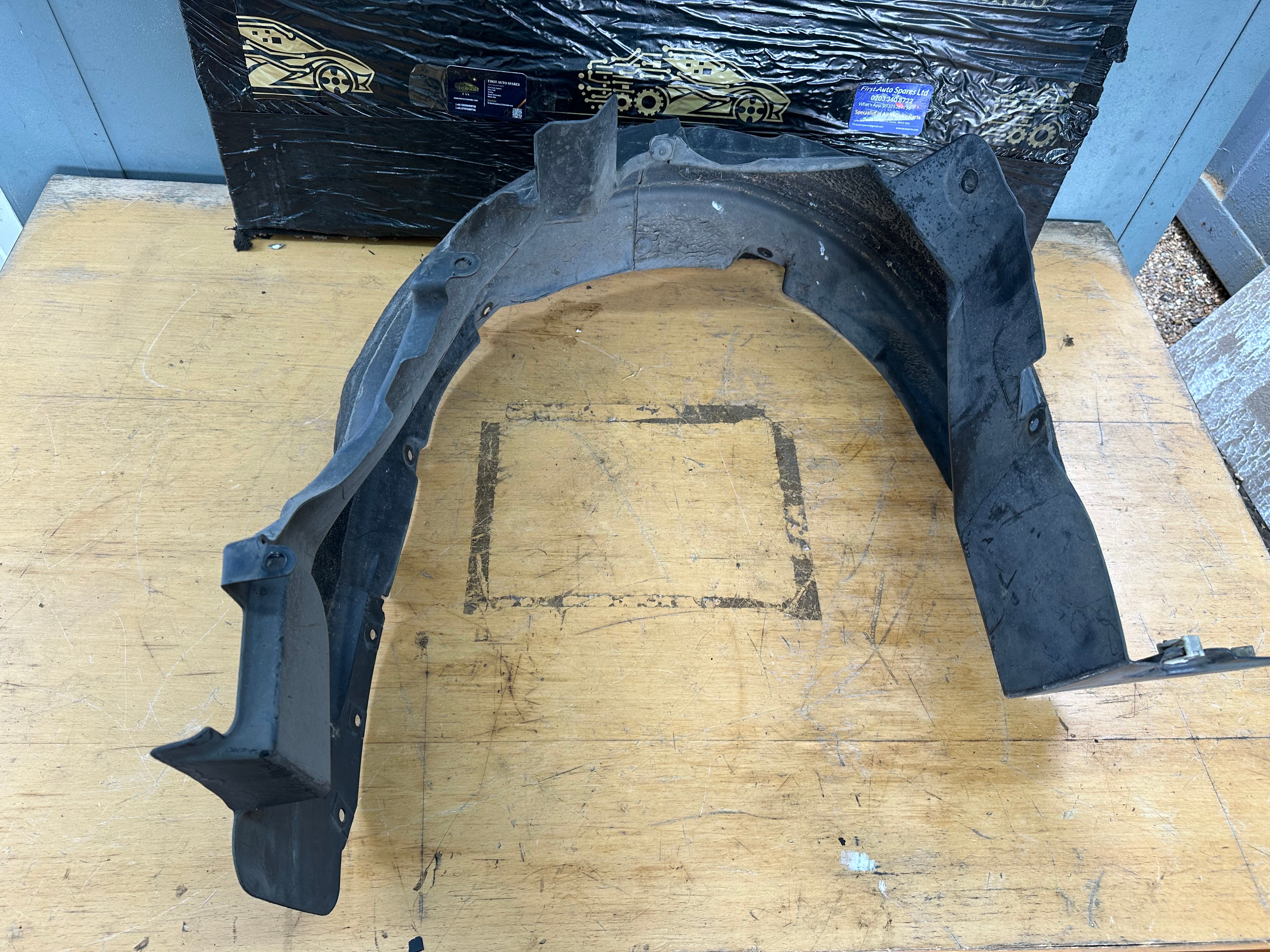 BMW i3 2019 Inner Wing Arch Liner Rear Right Driver Side (7394078)