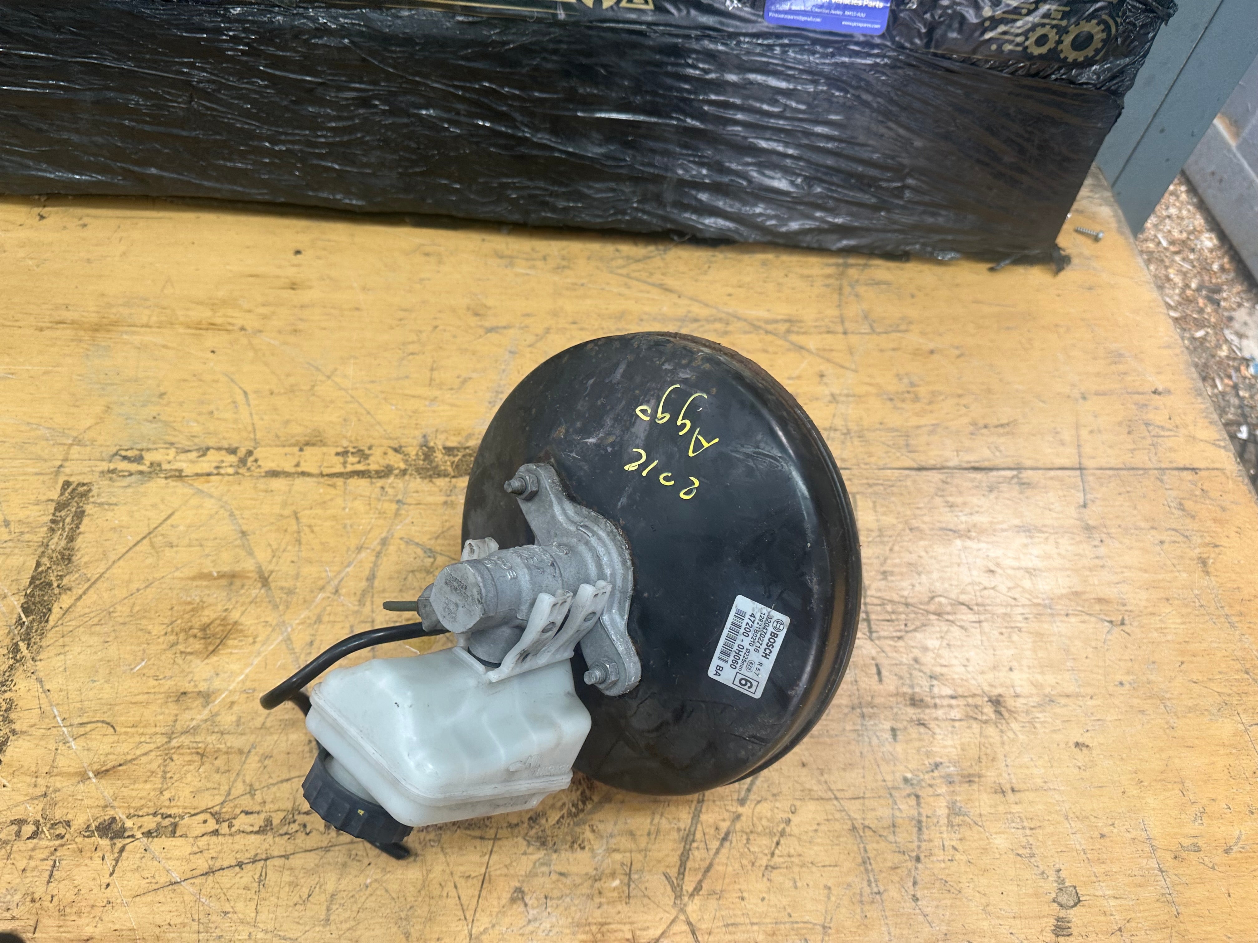 Toyota Aygo 2012 Brake Servo & Master Cylinder (47200-0H060)