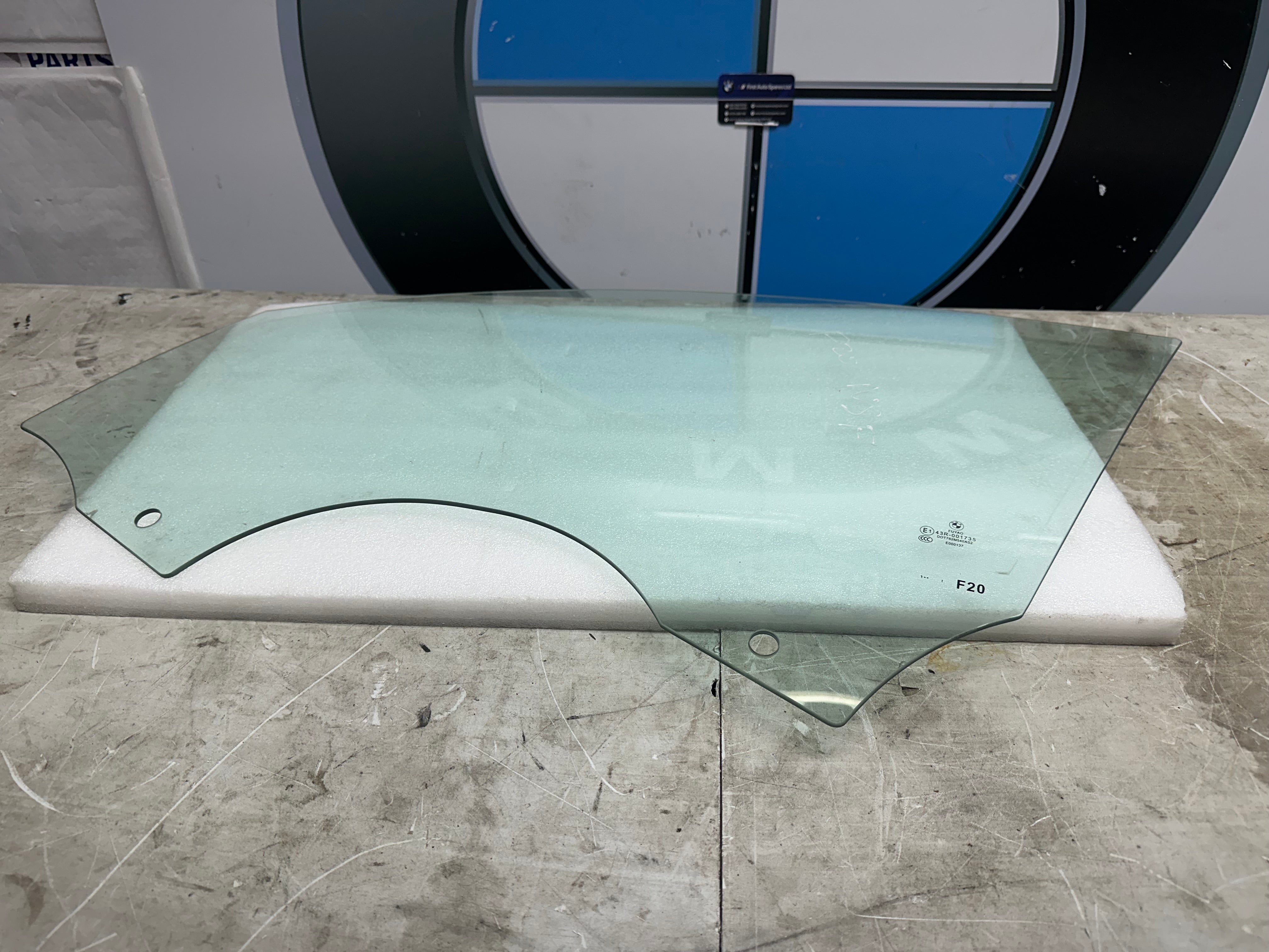 BMW 1 Series F20 Left Front Door Glass – 2011–2019