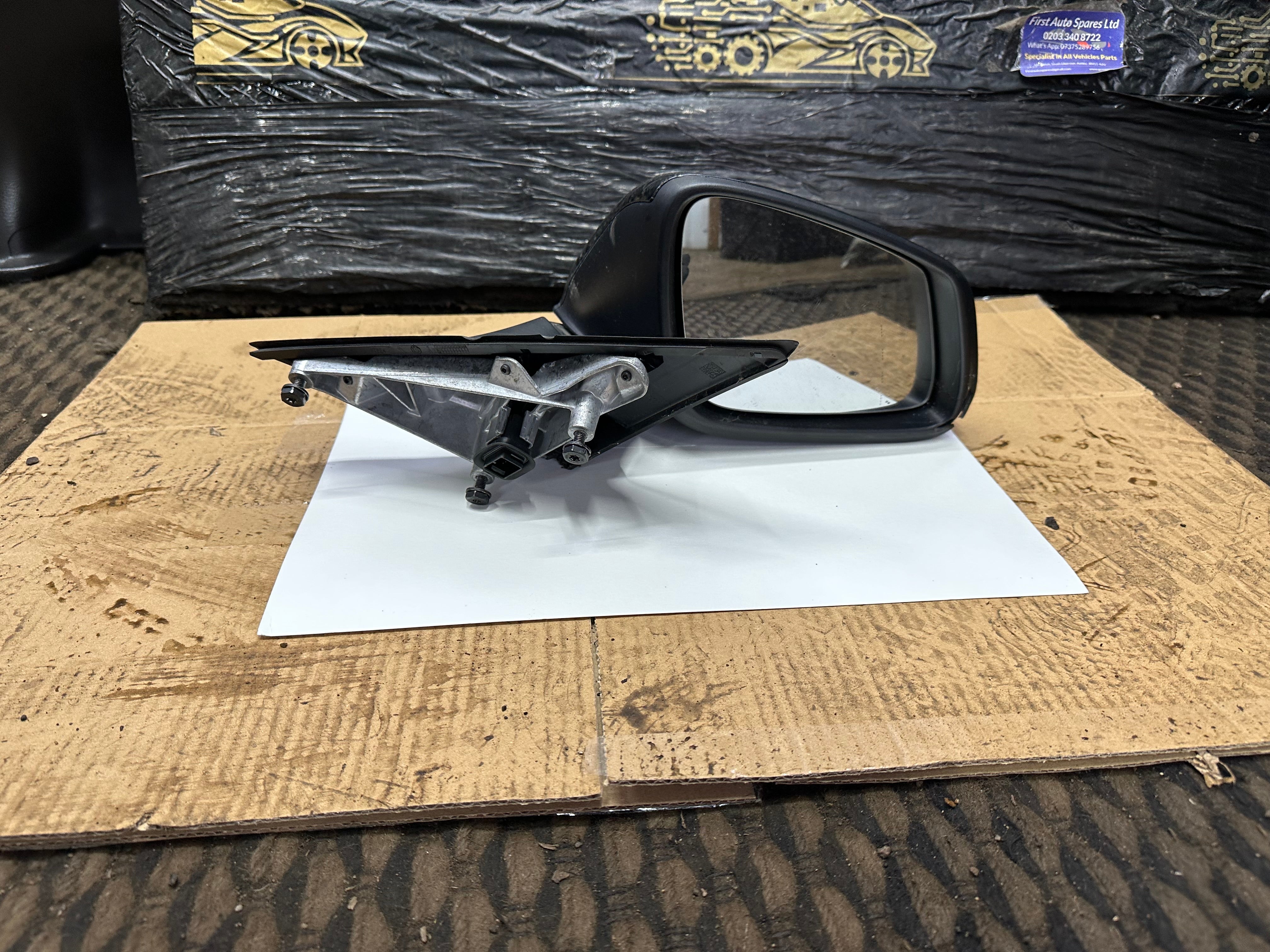 BMW 1 Series F40 Driver’s Right Wing Mirror – 6-Pin Plug (F0192108RLR1)