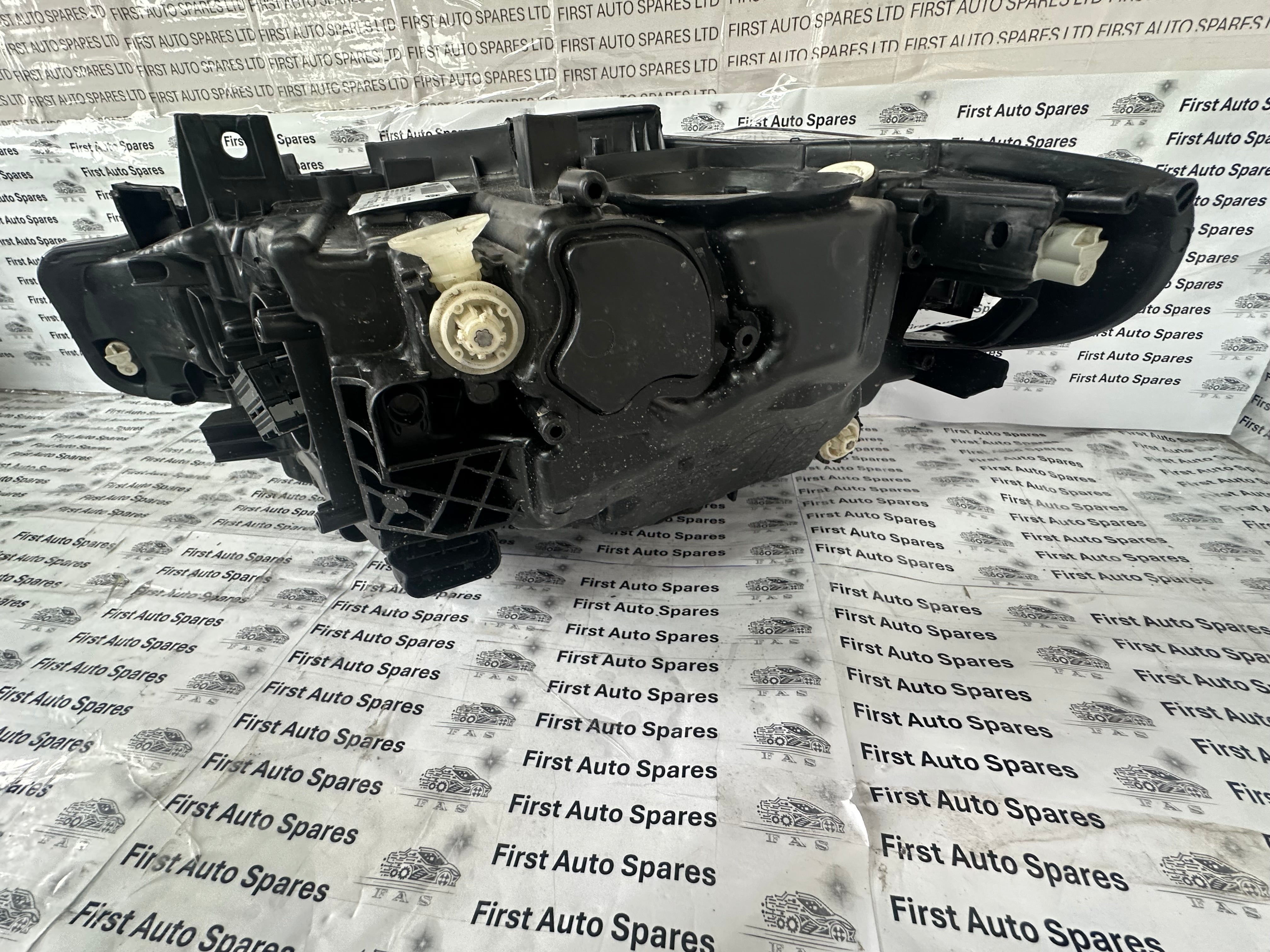 BMW 3 Series F30 F31 Right LED Headlight (7419634-07)
