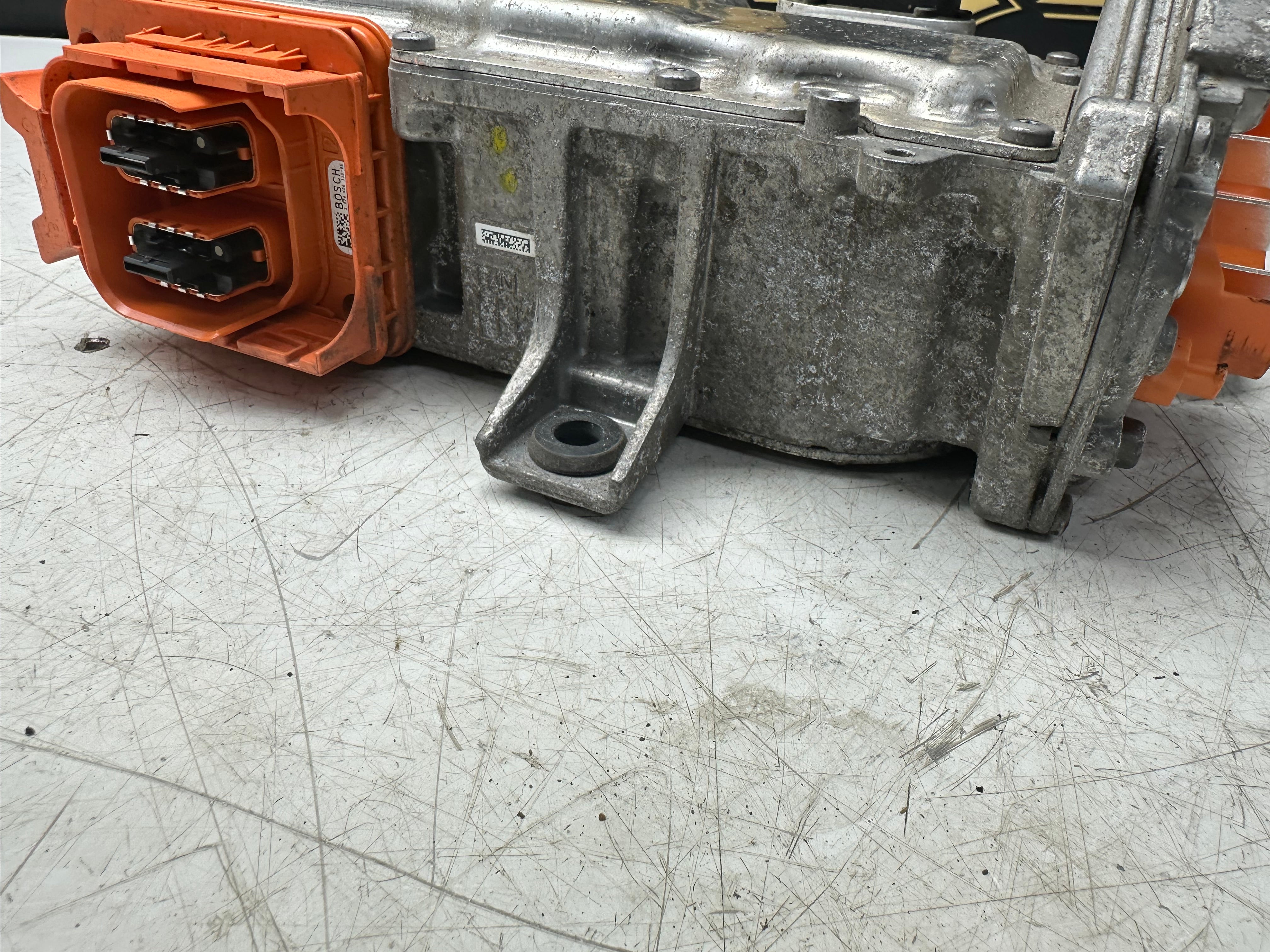 BMW i3 I01 2017 0.6 Hybrid Inverter Converter (8662295) (1274486116-05)