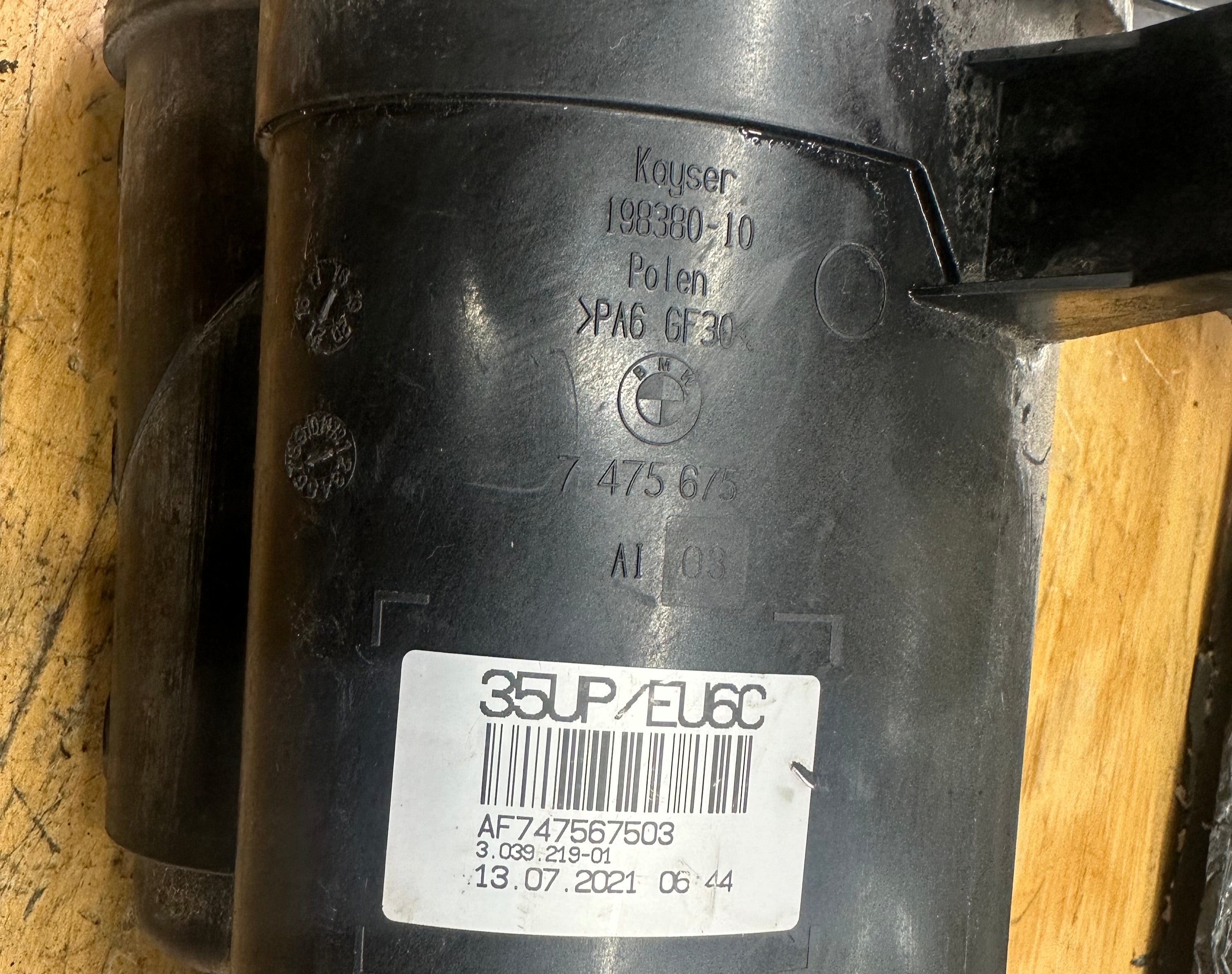 BMW X3 X4 X3M X4M Z4 2020 Activated Charcoal Filter (7475675) (198380)