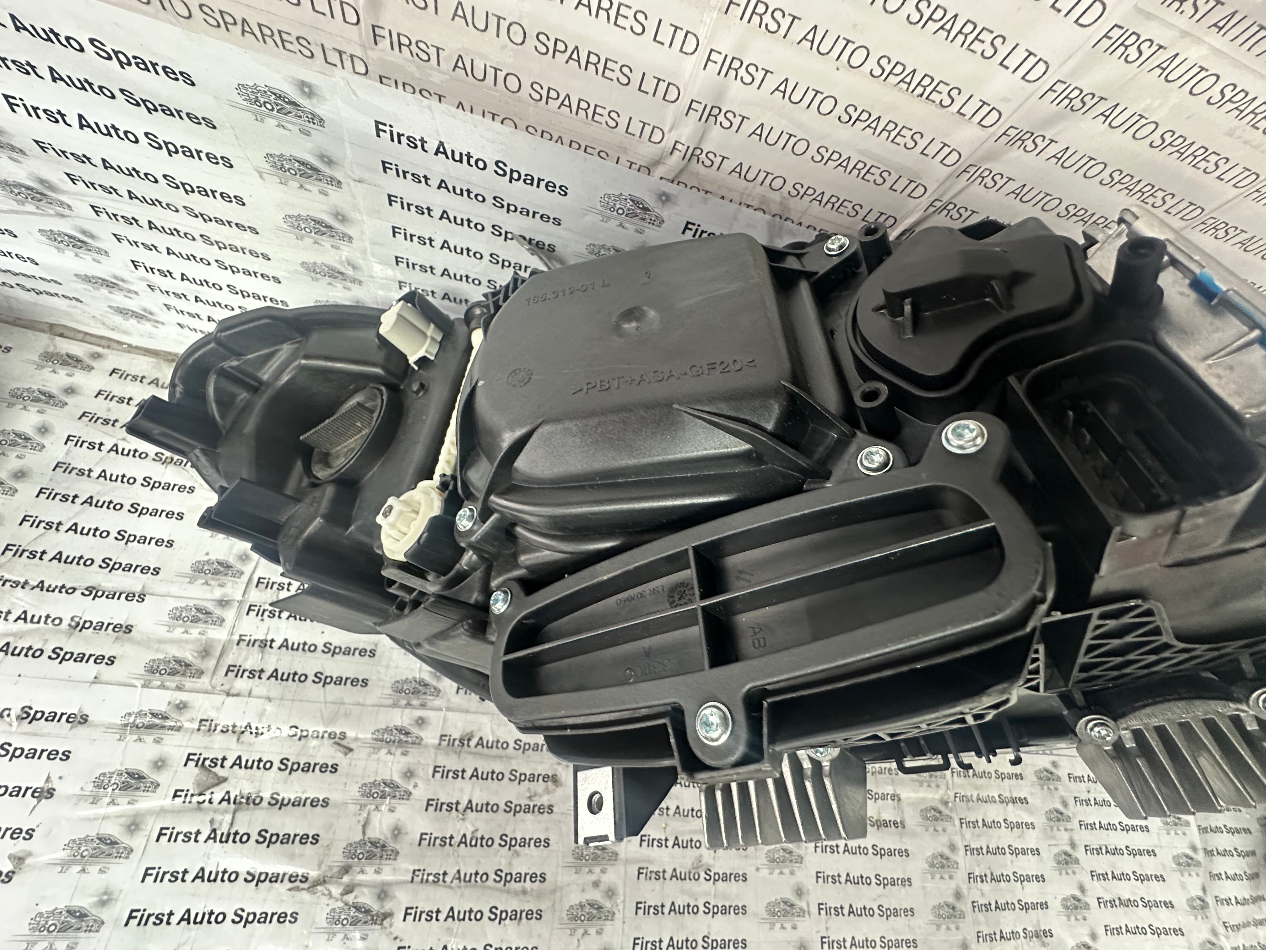 BMW 5 Series Xenon F10 F11 Left Headlight (7317131-10)