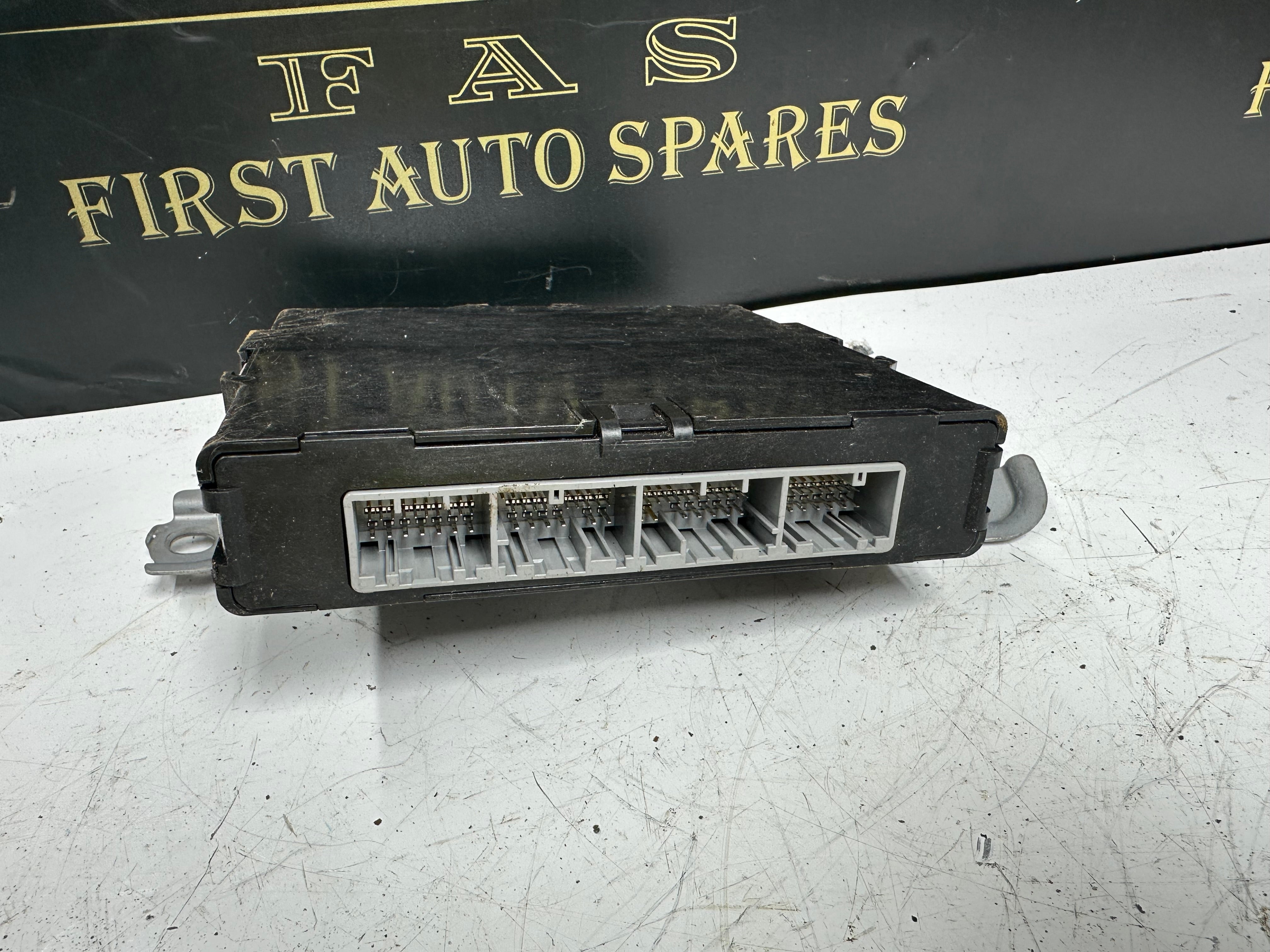 Toyota Auris Hybrid Vehicle Control (89981-02060)(MB285000-4150)