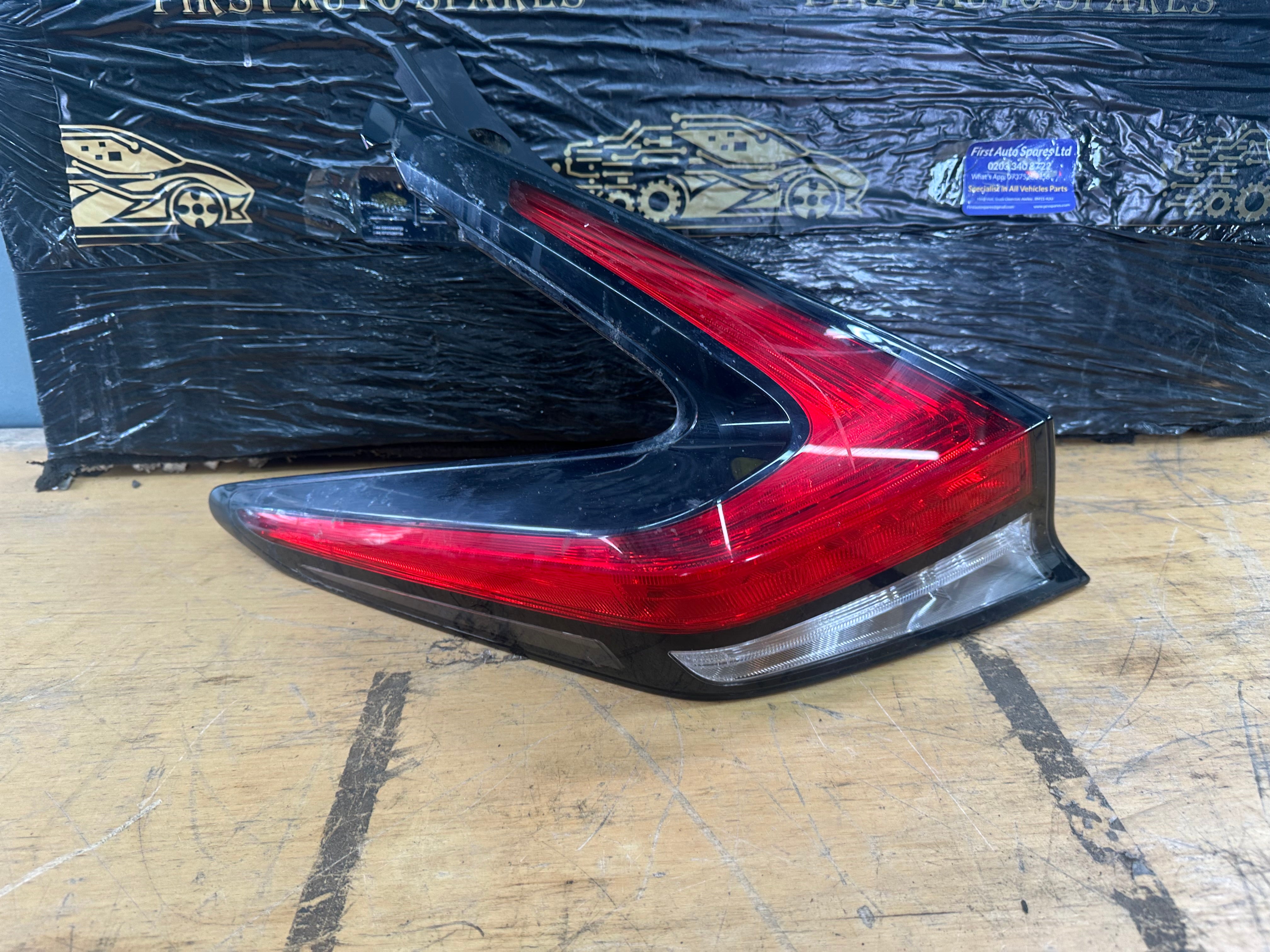 Nissan Leaf ZE1 2017–2024 Passenger Left Rear Tail Light LH (26555-5SH1A)