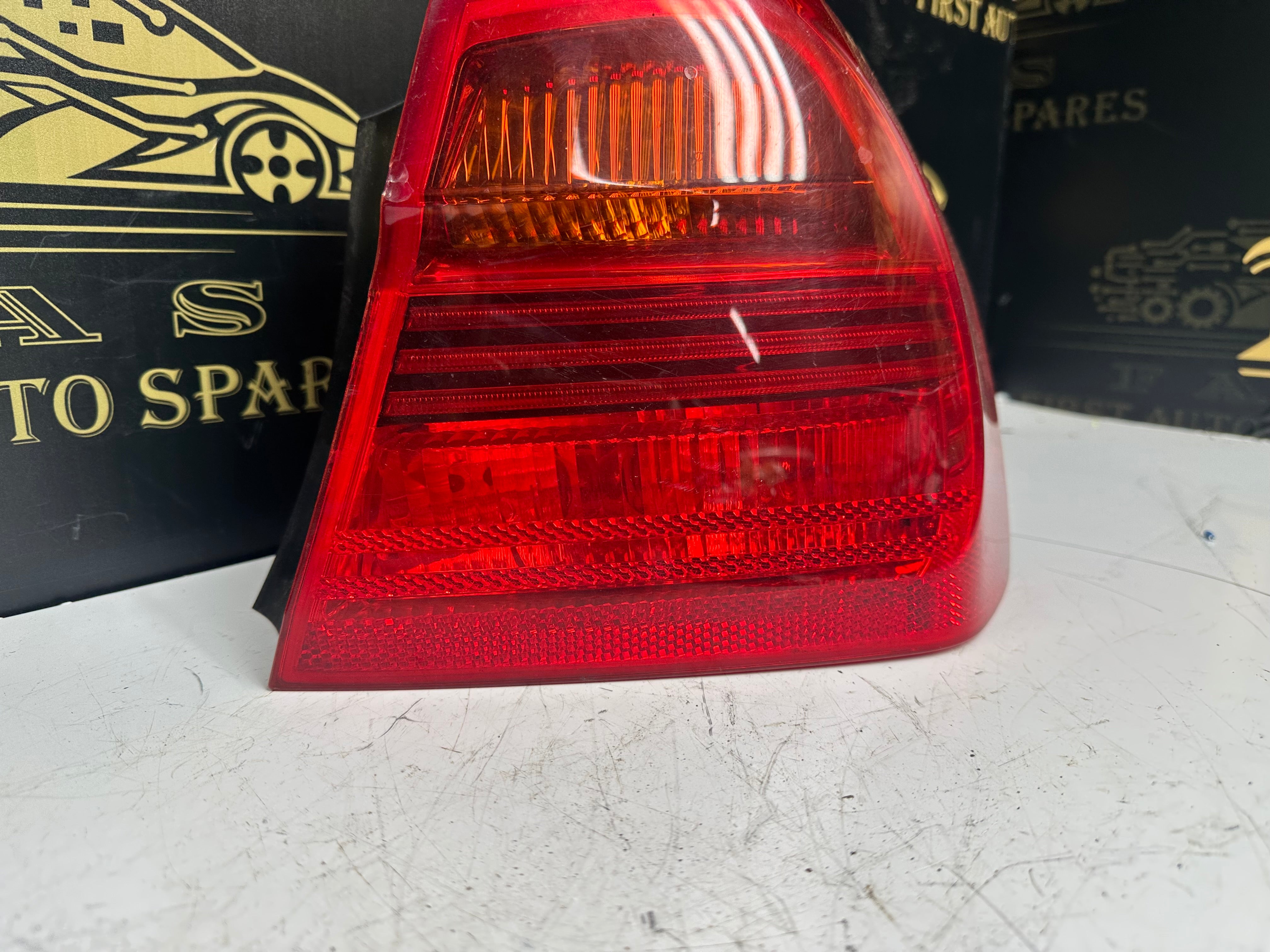 BMW E90 2004-2008 Right Rear Taillight RH Exterior (276302 R)