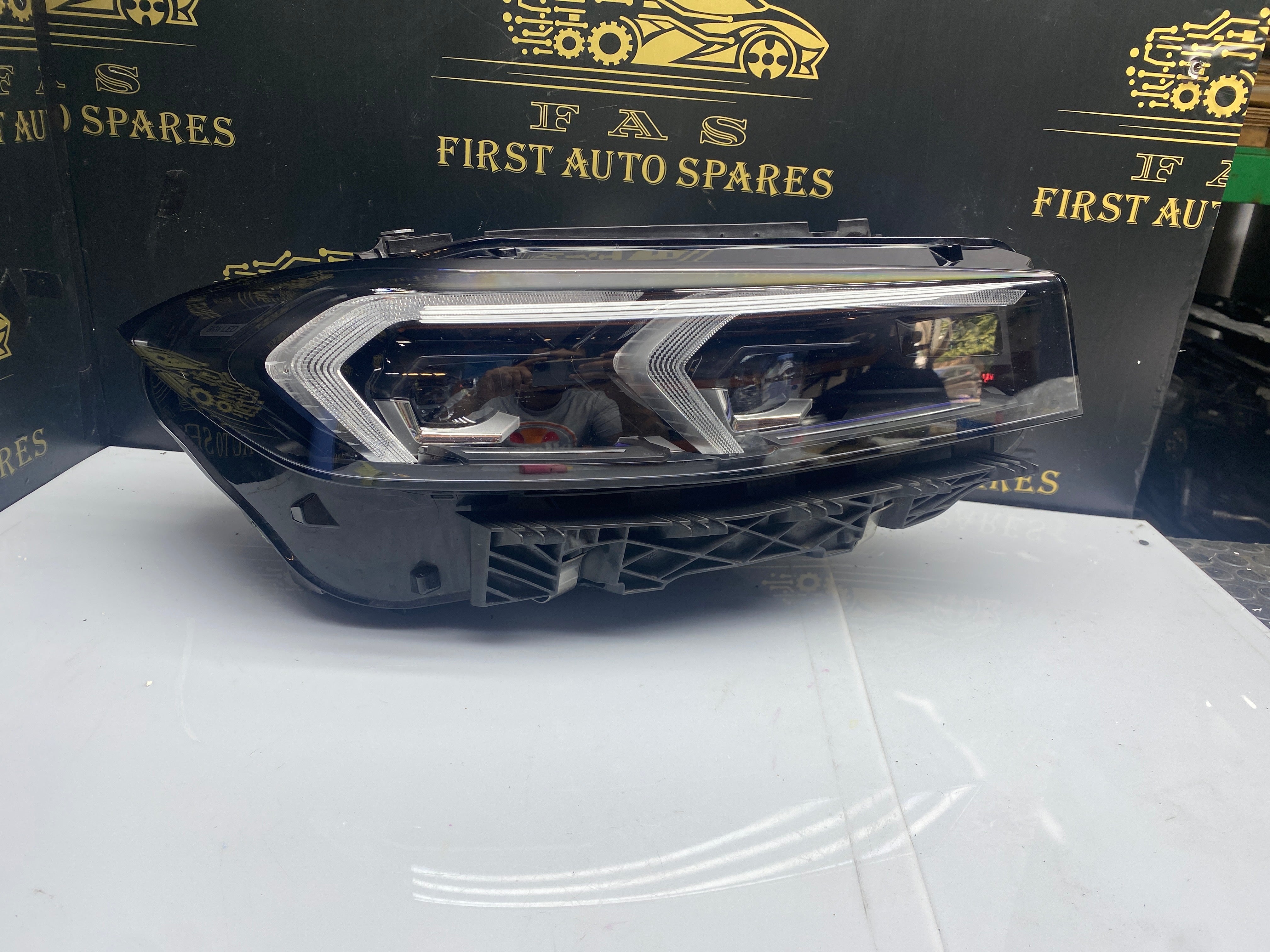 BMW 3 Series G20 LCI LED Right Headlight 2022–Present (7886662-05)