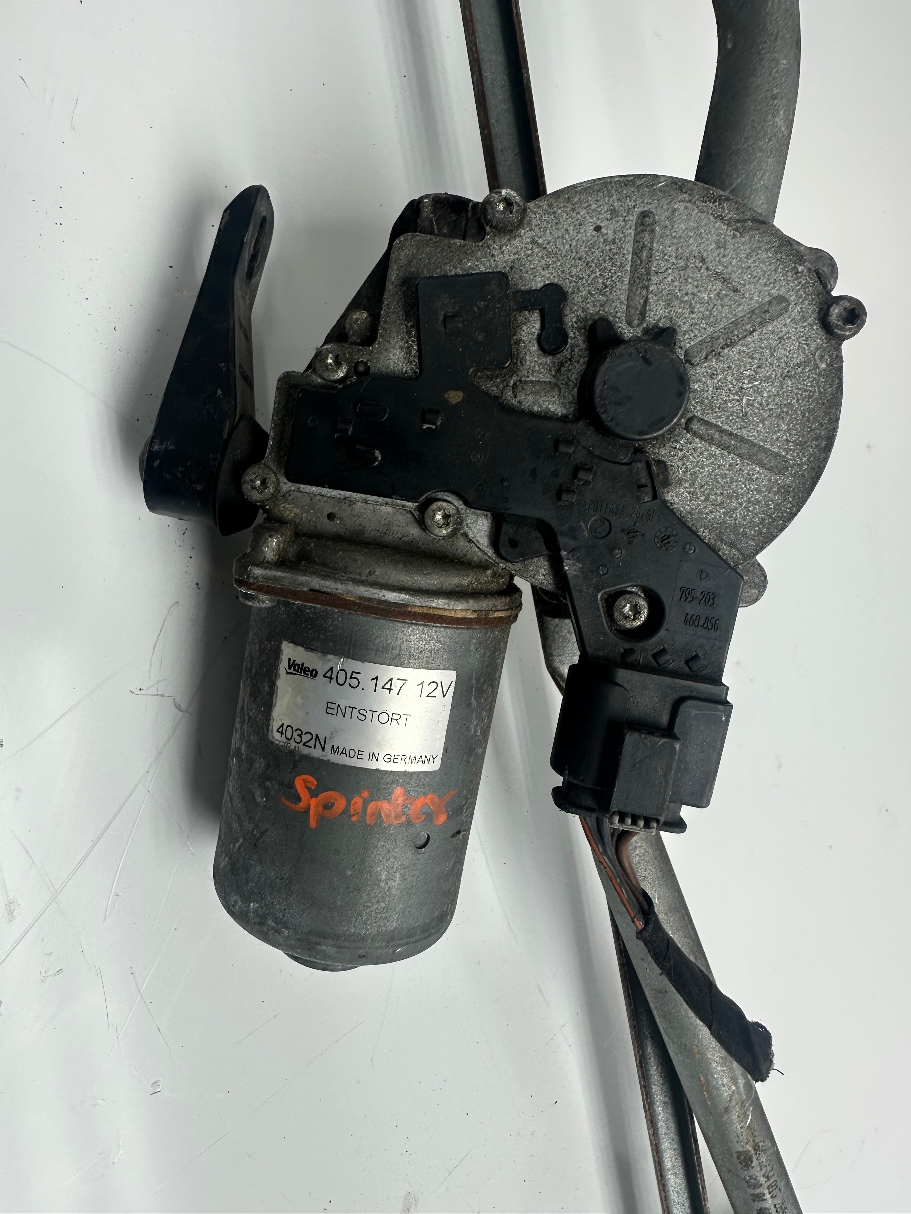 Mercedes Sprinter Wiper Motor and Linkage 405.147 12V