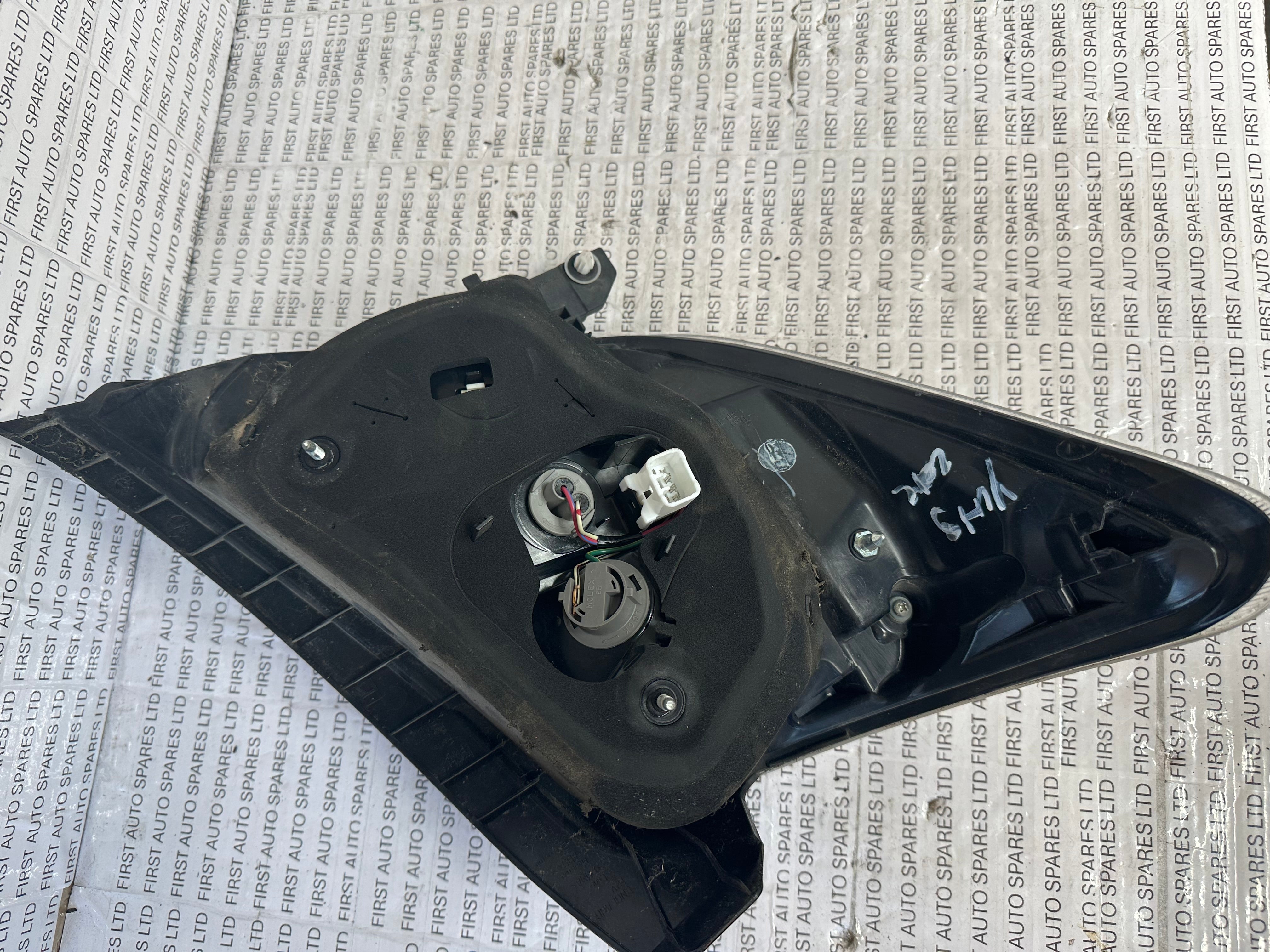 Toyota Yaris 2012 Right Rear Tail Light