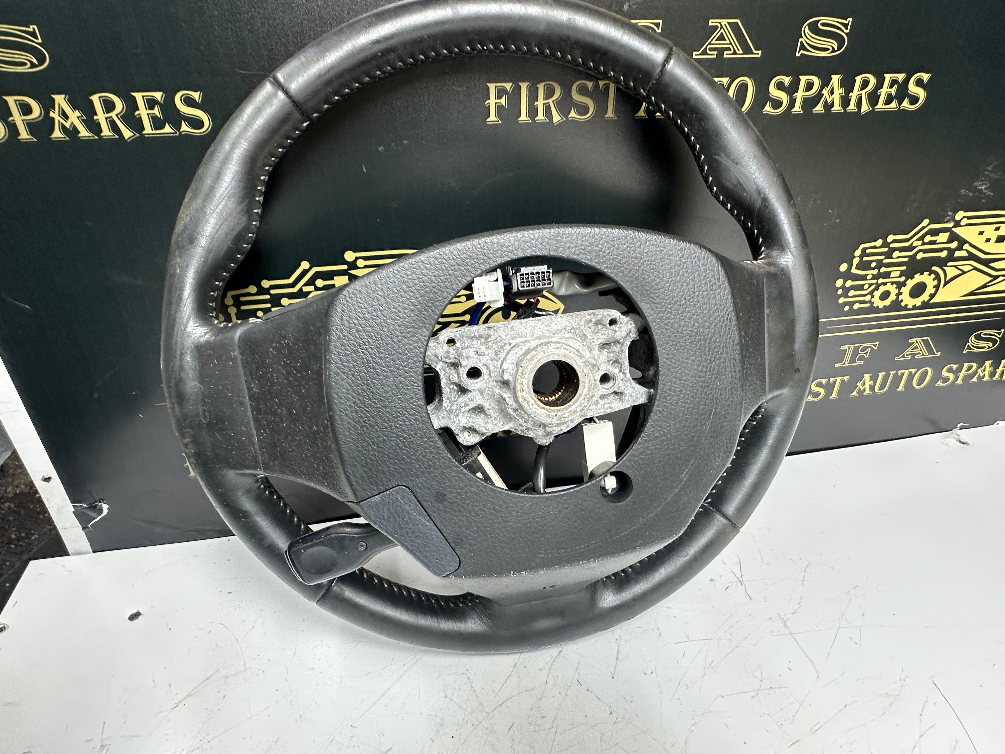 Toyota Auris 2014-17 Hybrid Multi-Functional Steering Wheel (622837810)
