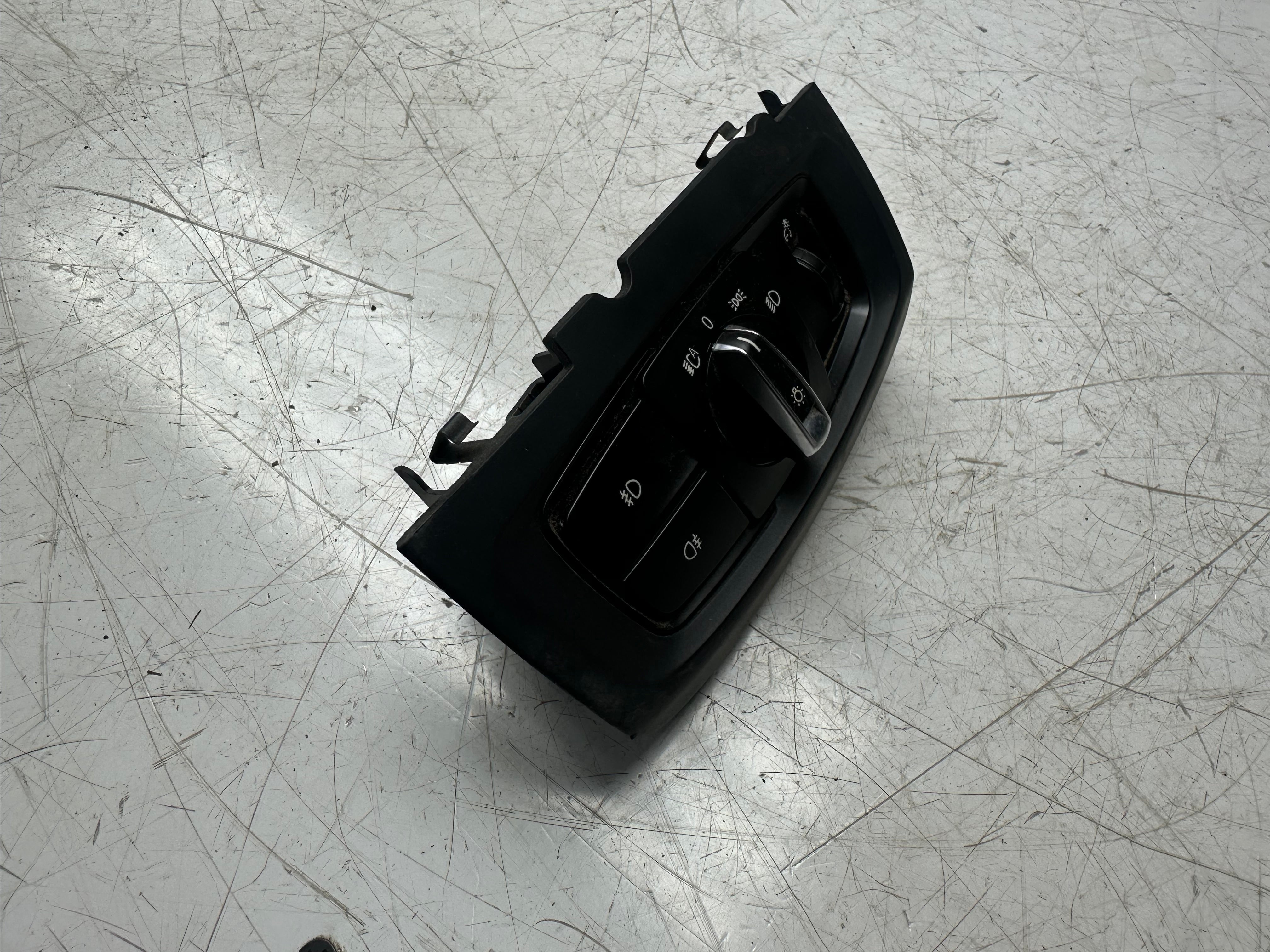 BMW X5 F15 xDrive X6 F16 Fog Light Control Switch Panel (9311727)