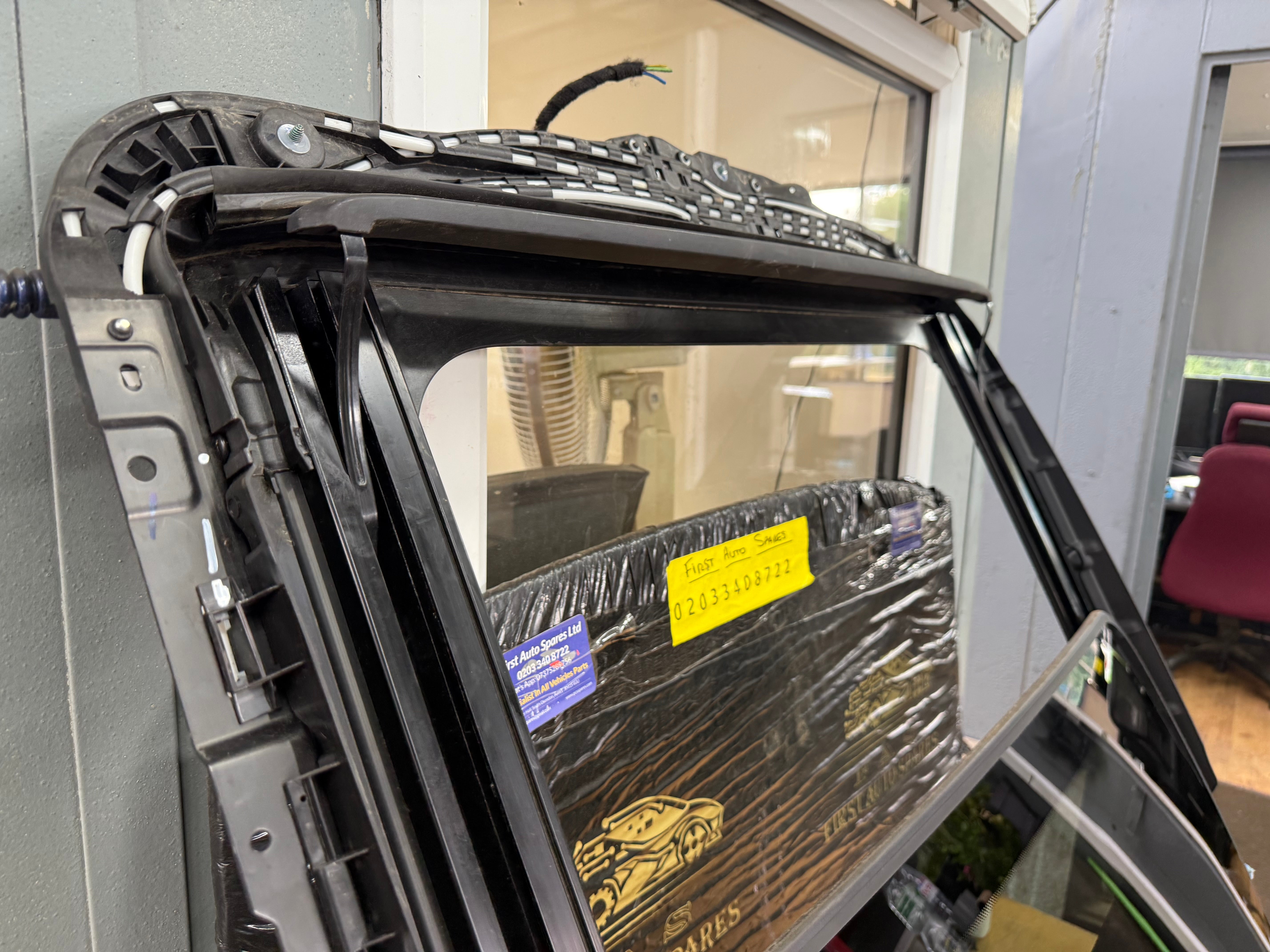 BMW 3 Series G20 Panoramic Sunroof Glass & Frame (8096115) (8972013788)