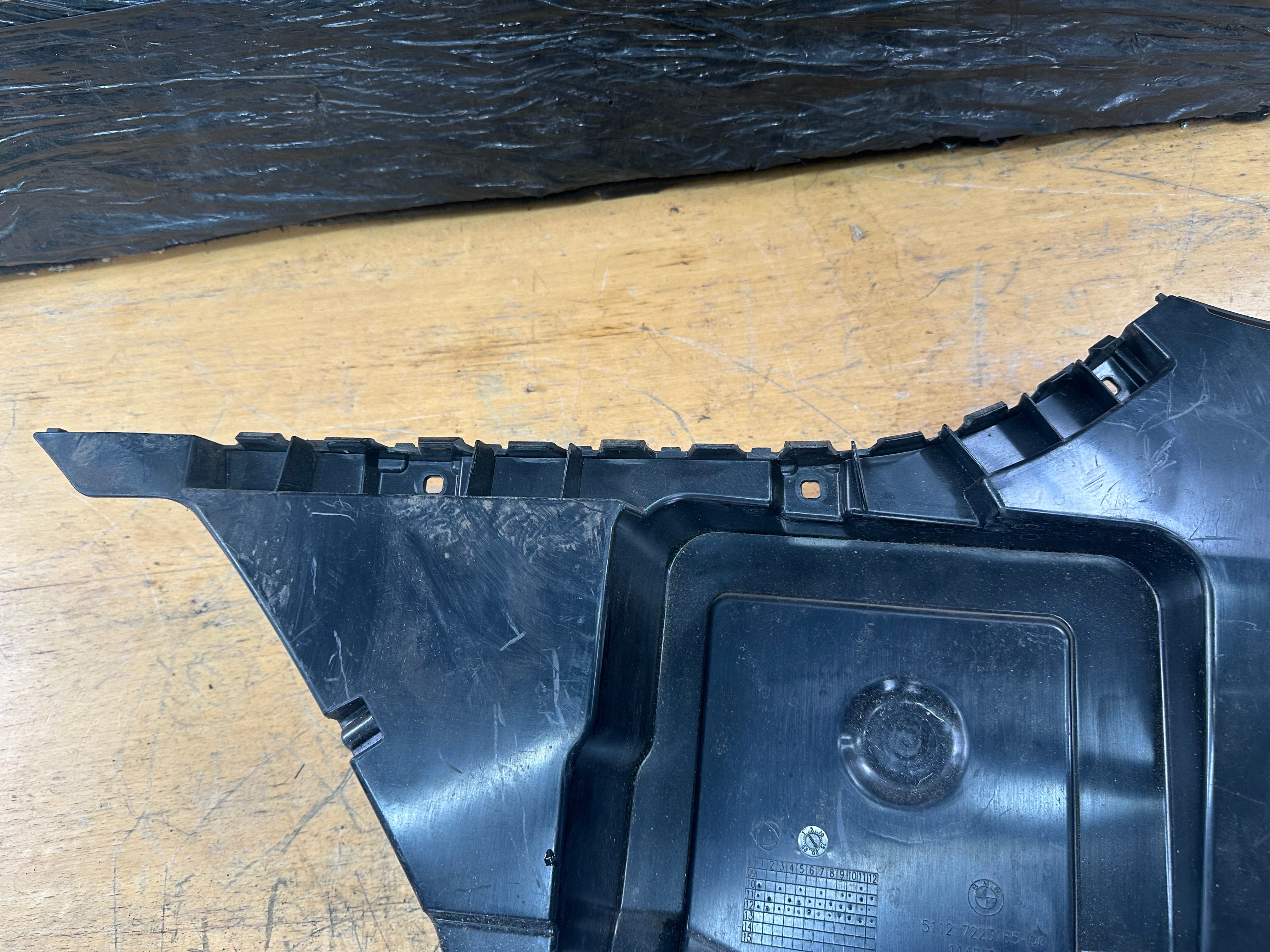 BMW 6 Series F06 F12 F13 Rear Bumper Bracket Left Passenger Side (7223165)