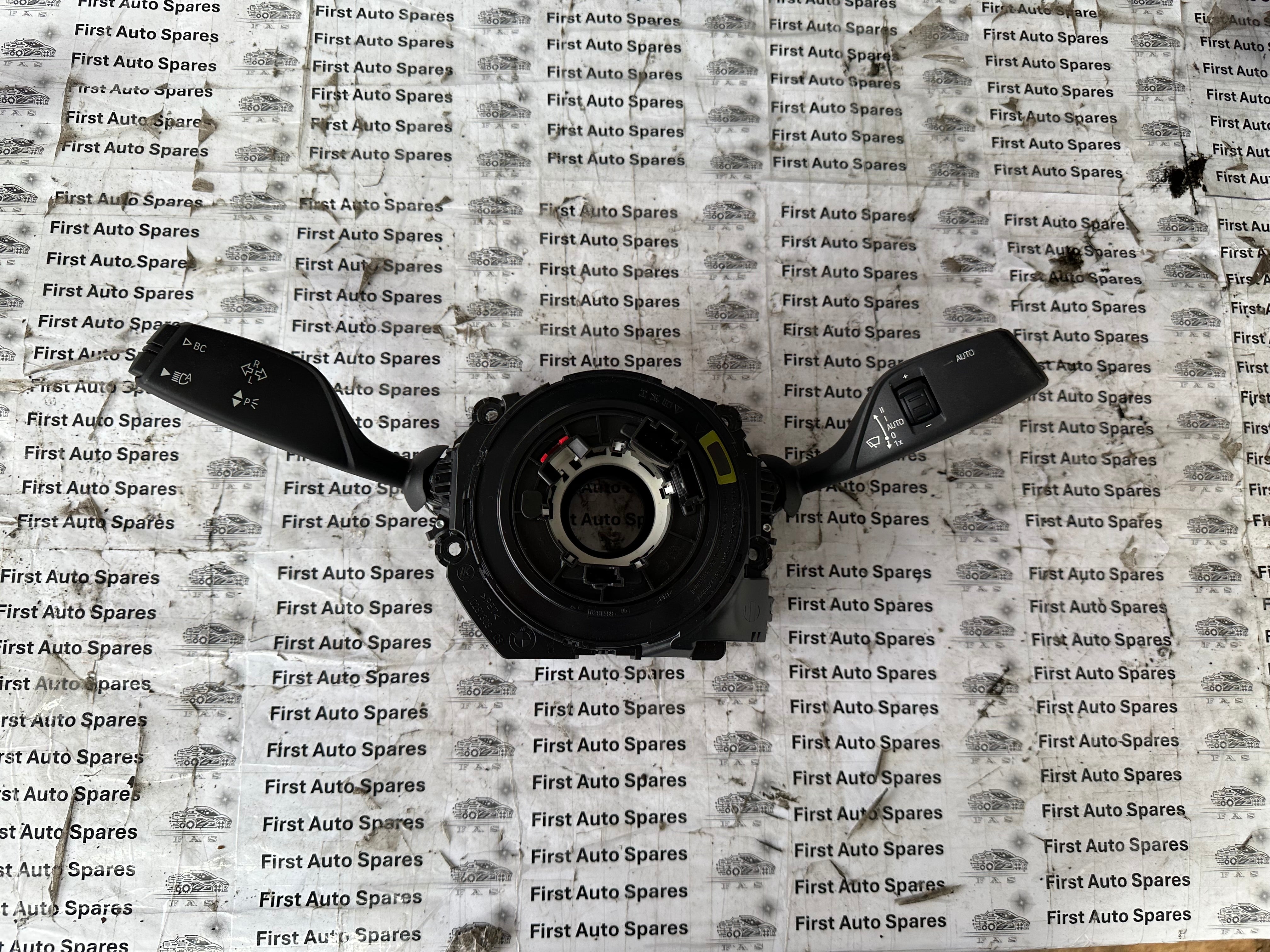 BMW 4 Series Indicator / Wiper Stalks with Ring Squib (10281308-08)