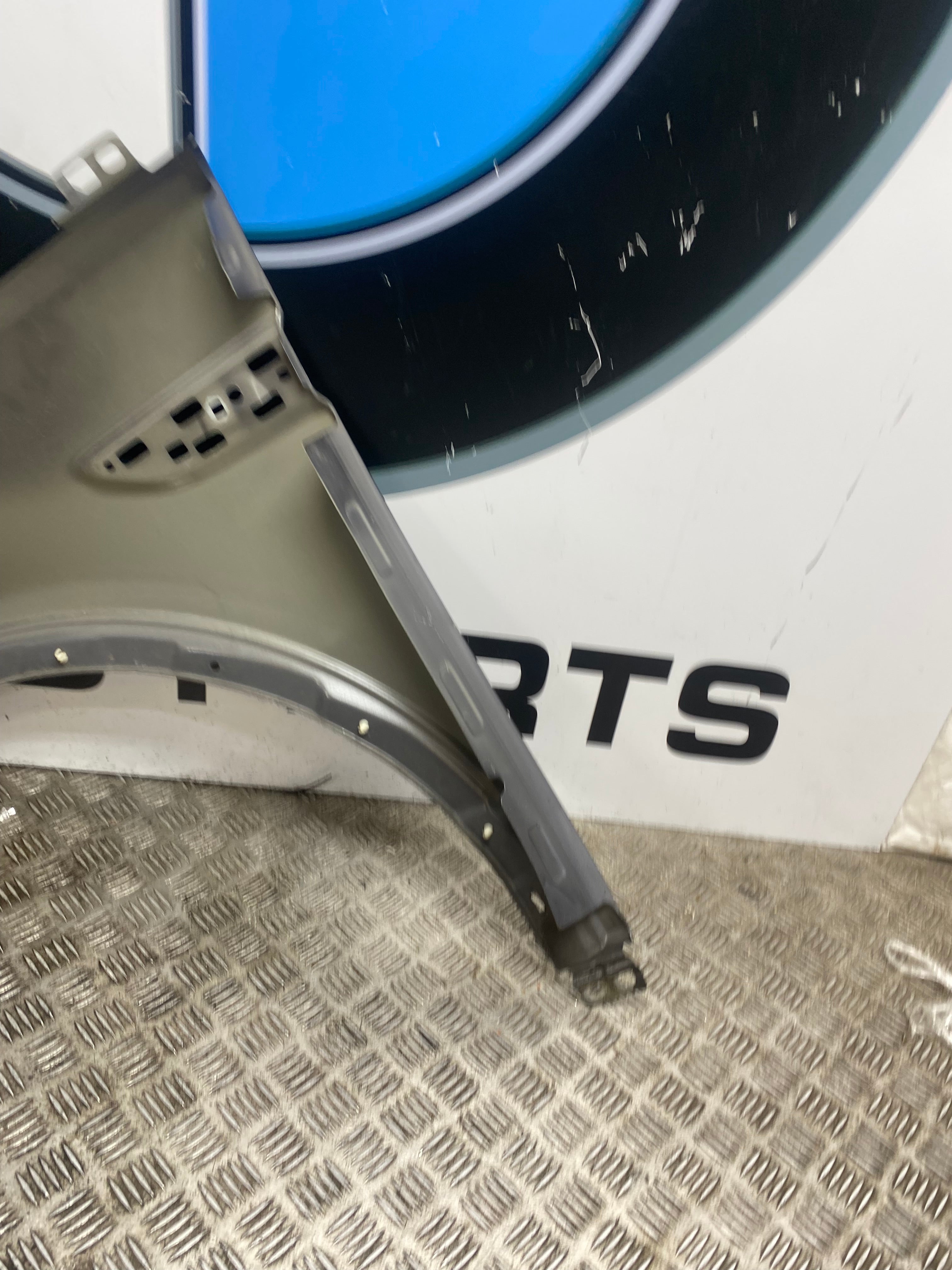 Land Rover Discovery Sport Right Driver Side Front Wing Fender 2020–Present
