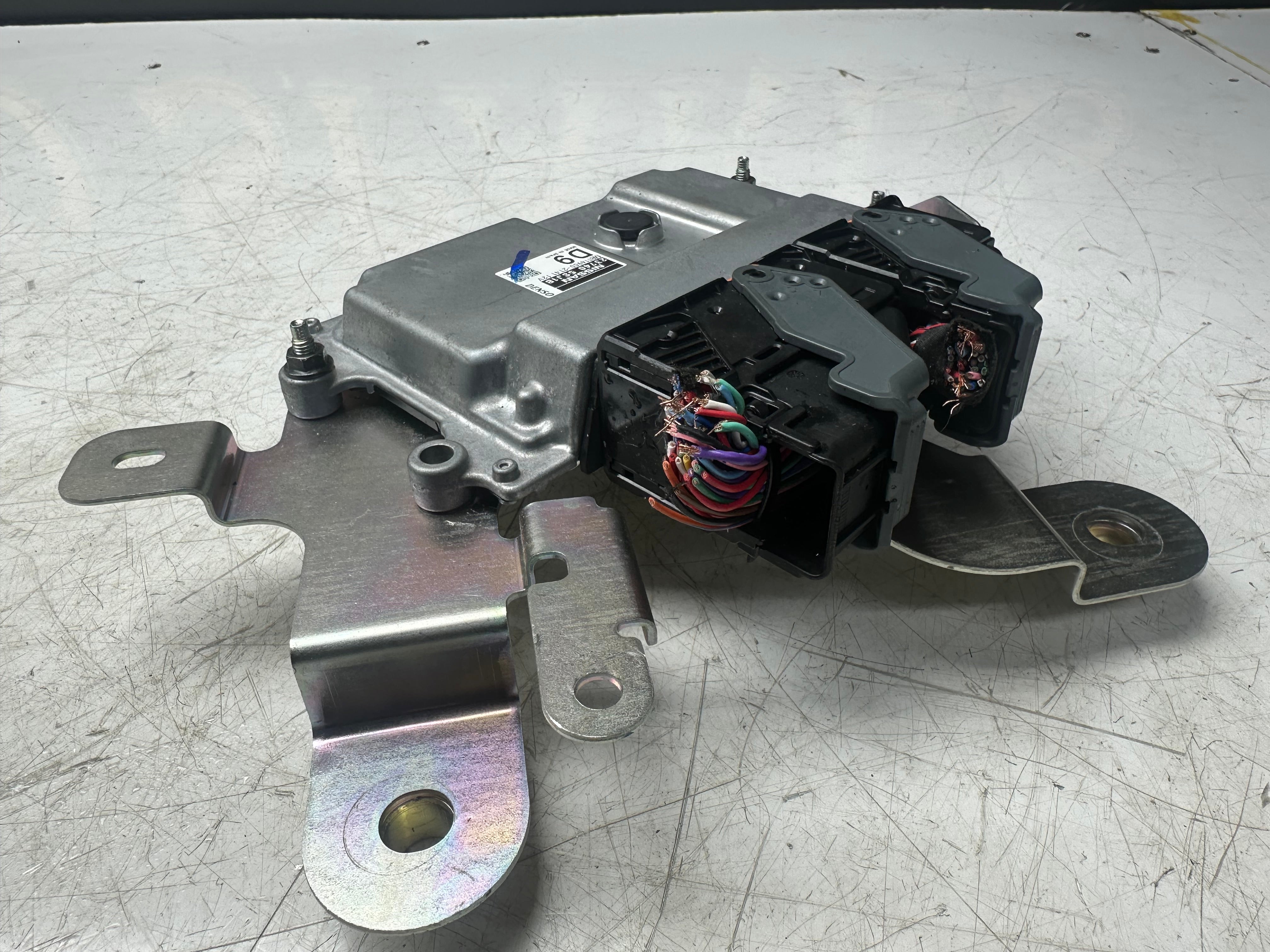 Nissan Leaf Engine Control Unit ECU (23740-5SJ1B)