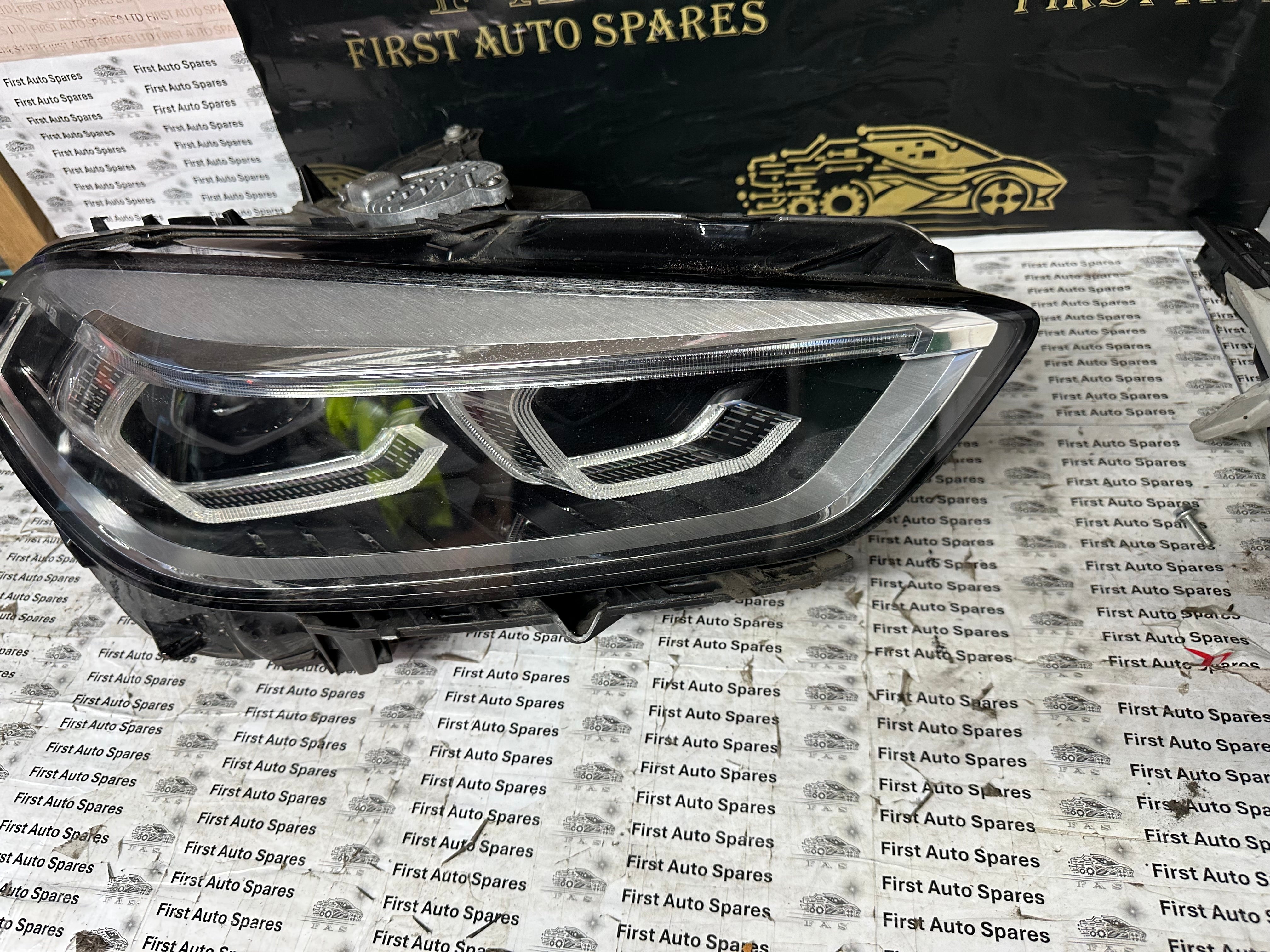 BMW 1 Series F40 Right Driver Complete LED Headlight 2019–2024 (9482810-08)