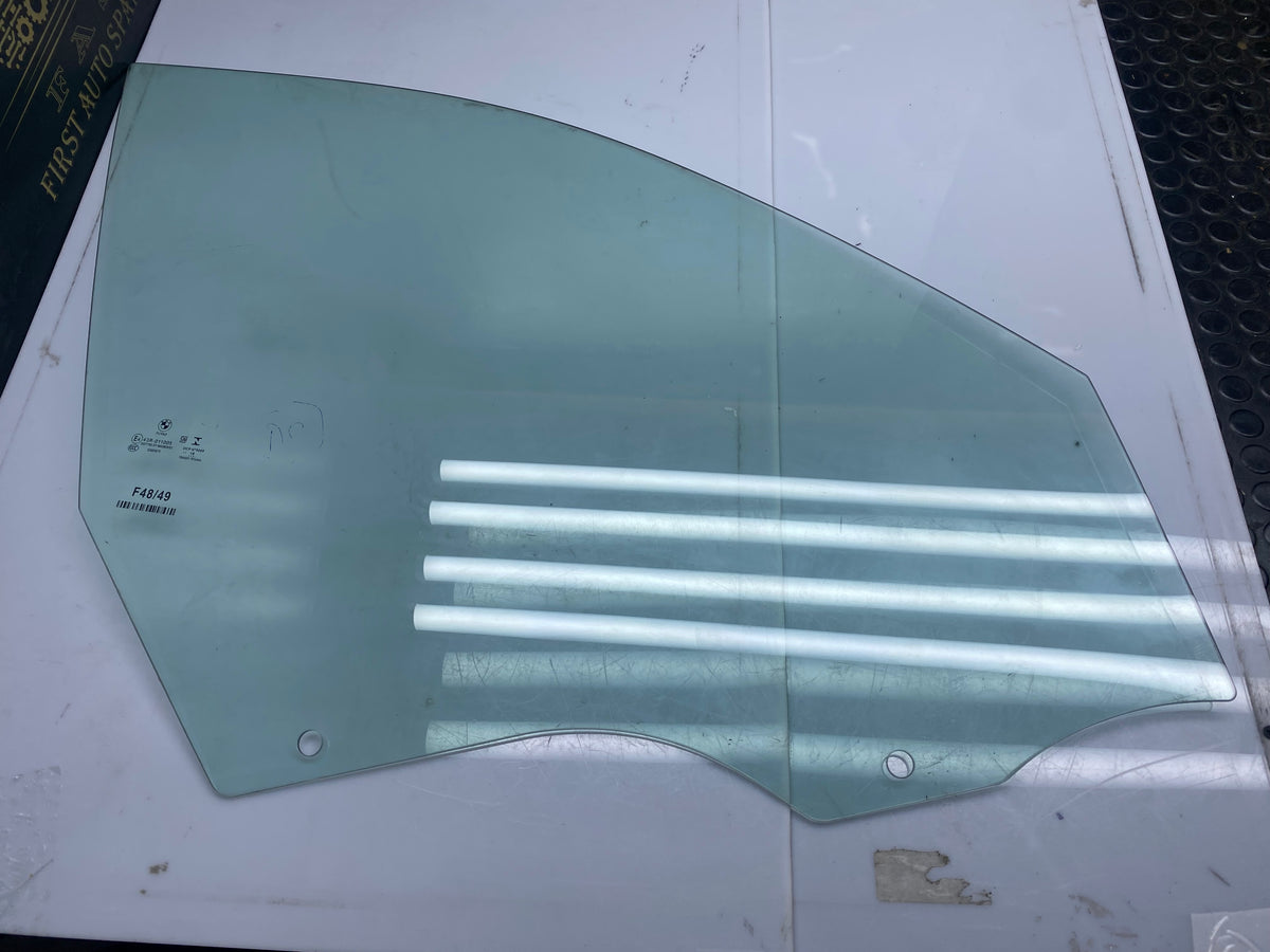 BMW 1 Series F20 Front Passenger Side Window Glass 2011–2019