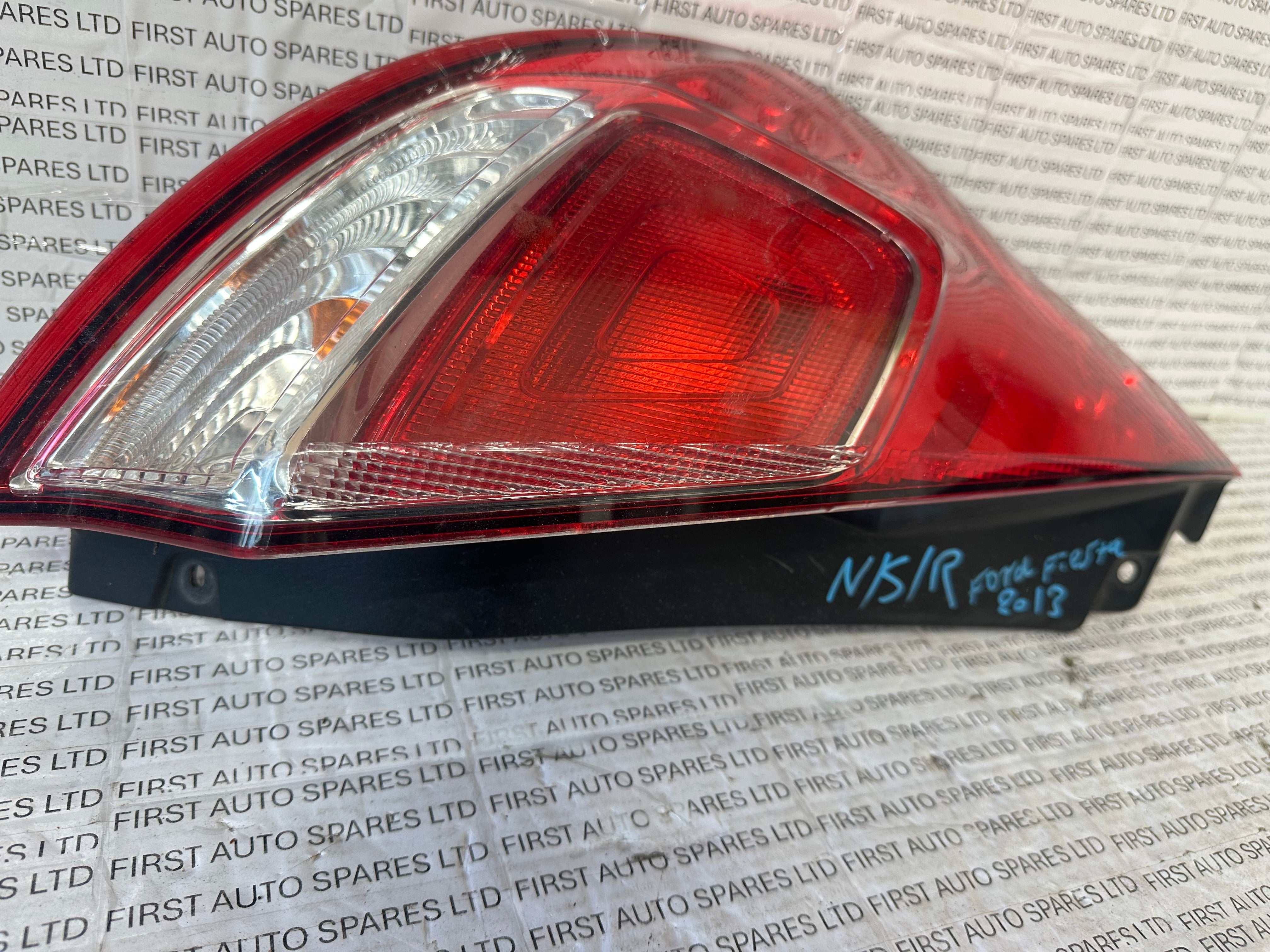 Ford Fiesta 2013 Left Rear Light