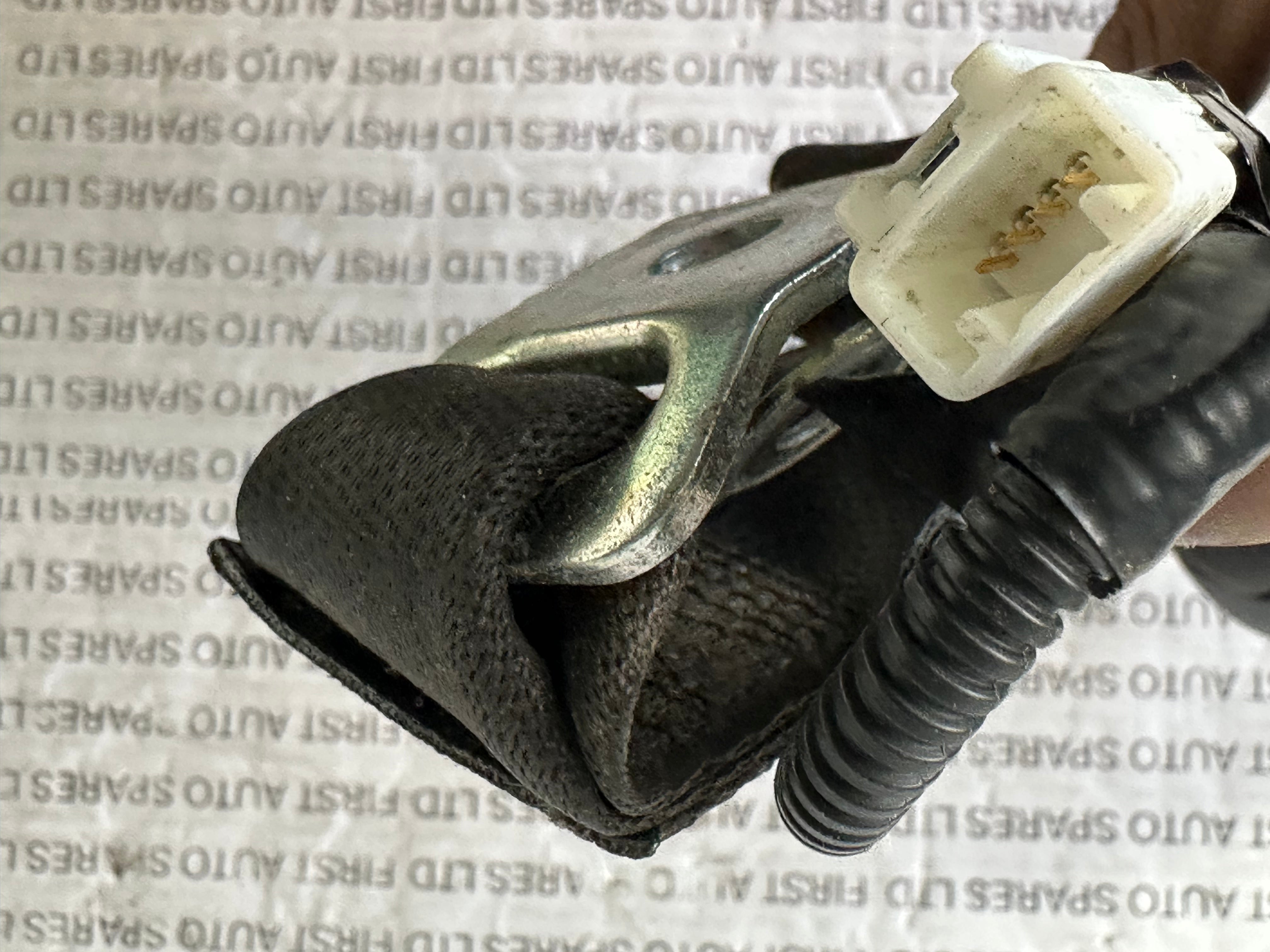 Toyota Auris 2013 Hybrid Rear Seat Belt Buckle