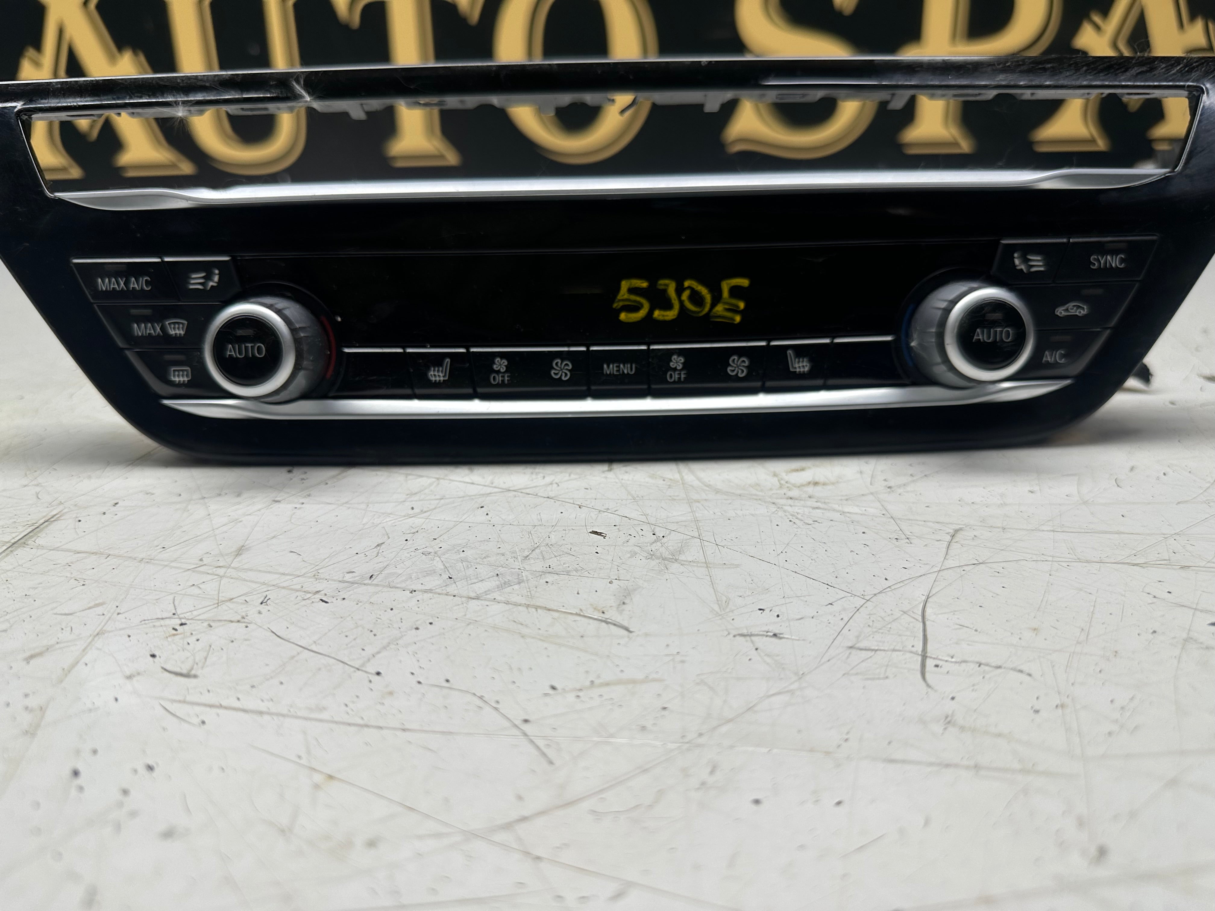 BMW 5 Series G30 Climate Control Panel 2016–2019 (6834435-02) (6411 114191-10)