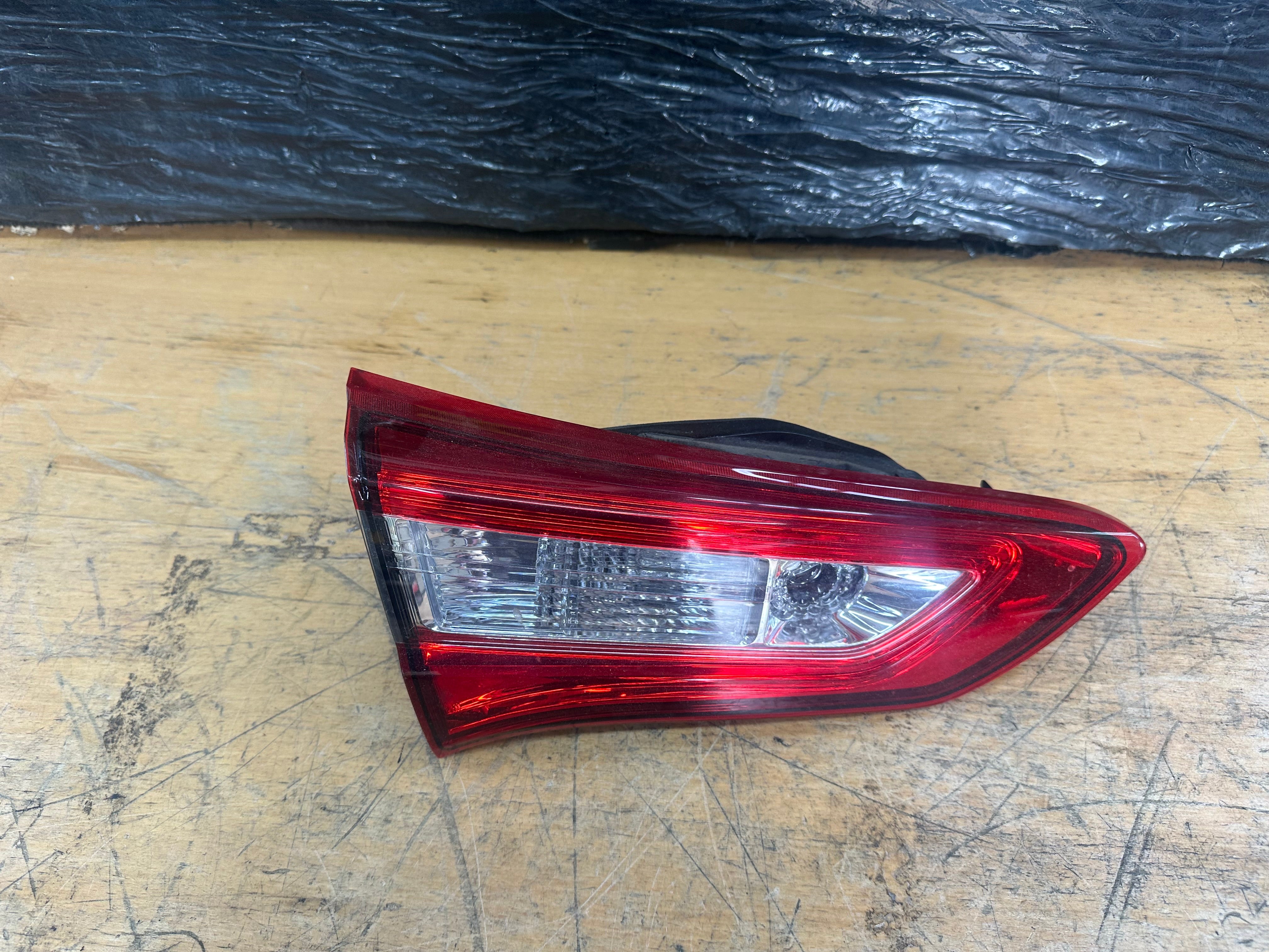 Toyota Yaris III 2017-2020 Passenger Left Rear Boot Light (0D-206)