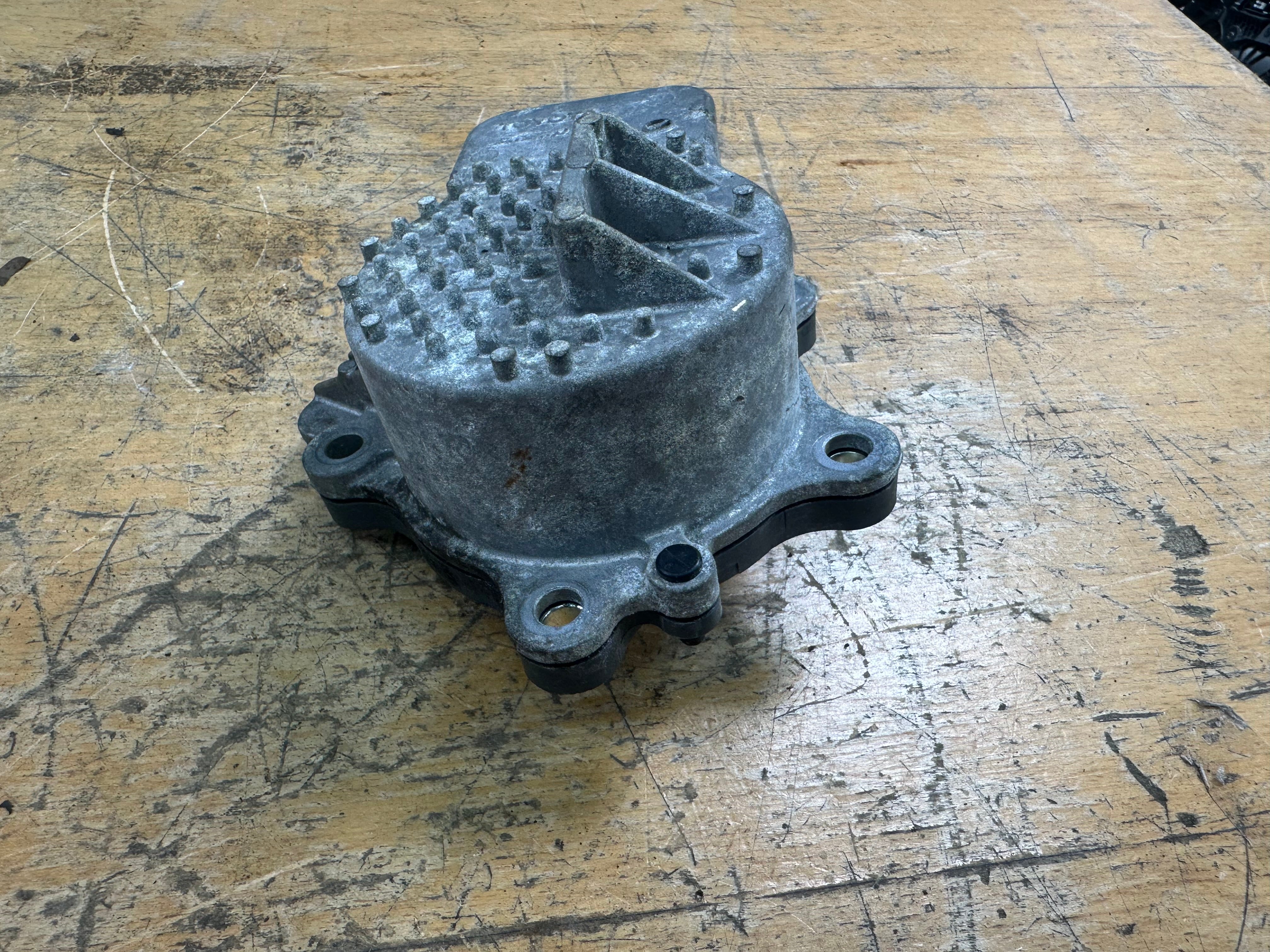 Toyota Prius / Auris 2010-2015 Engine Electric Water Pump (WPT-190 41500E) (161A0-29015)