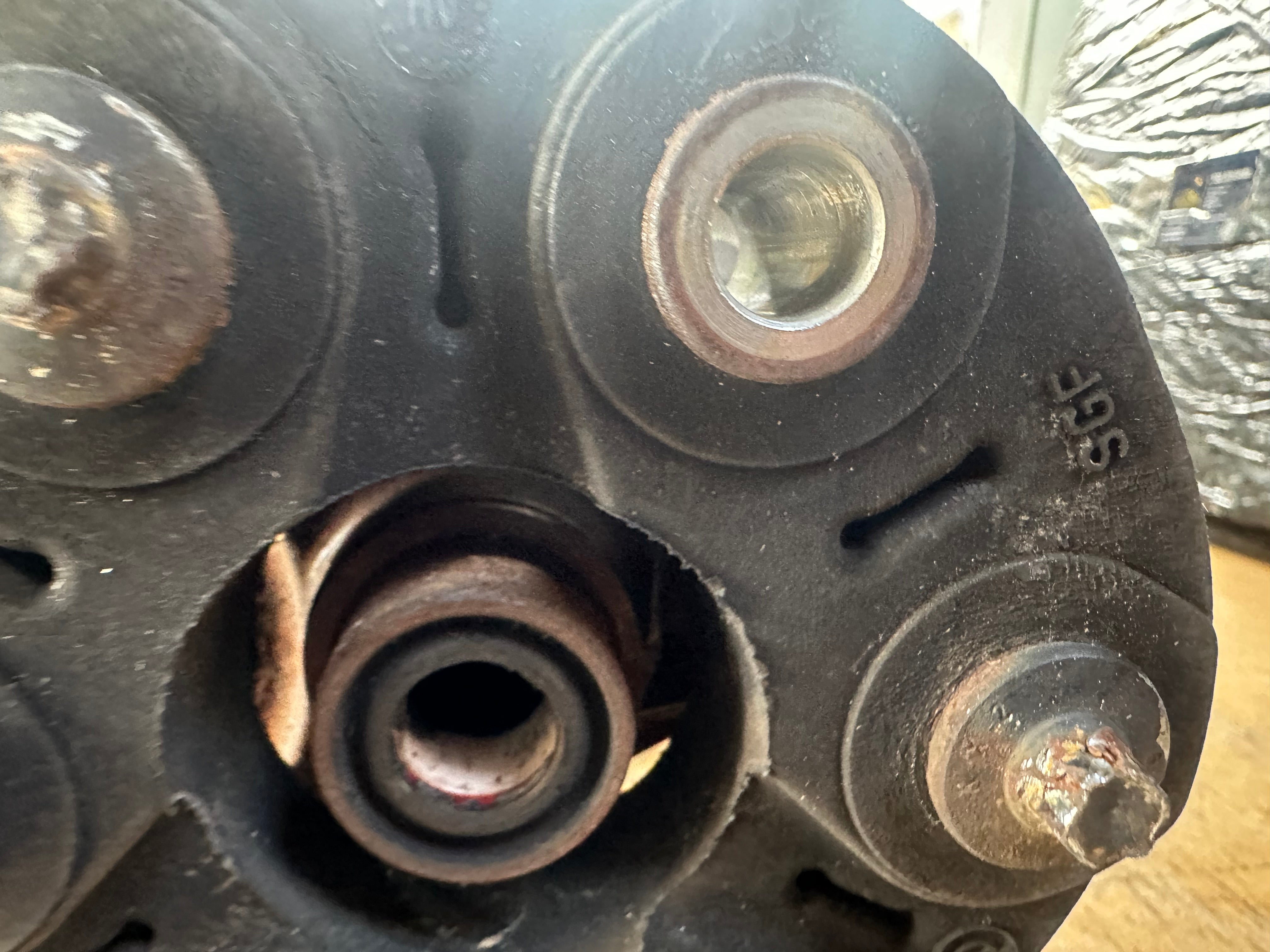 BMW 5 Series F10 F11 Manual Transmission Differential 3.38 (4598071) (4598071-01)