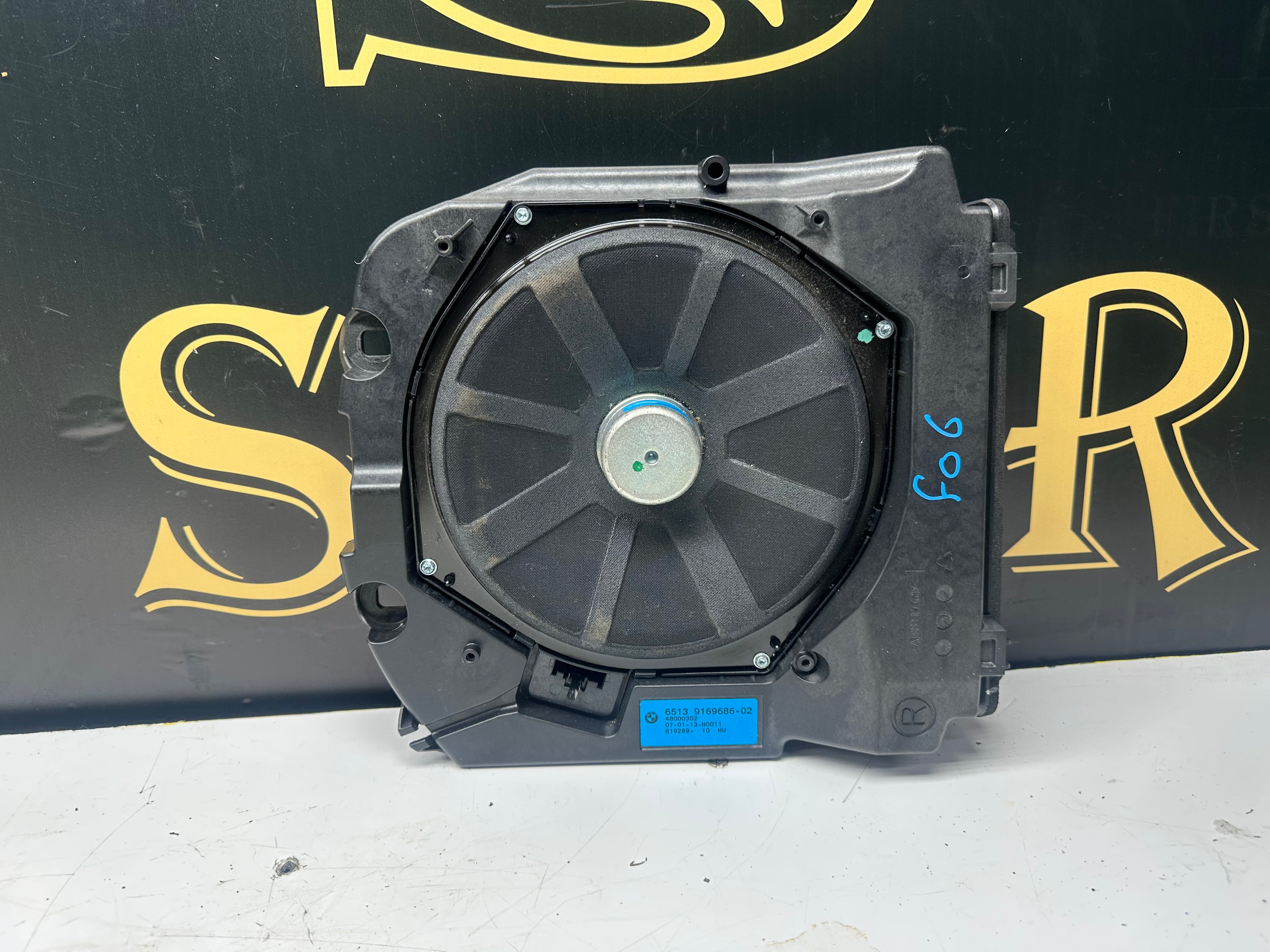 BMW F06 Central Subwoofer Bass Speakers Set (9169685-02) (9169686-02)