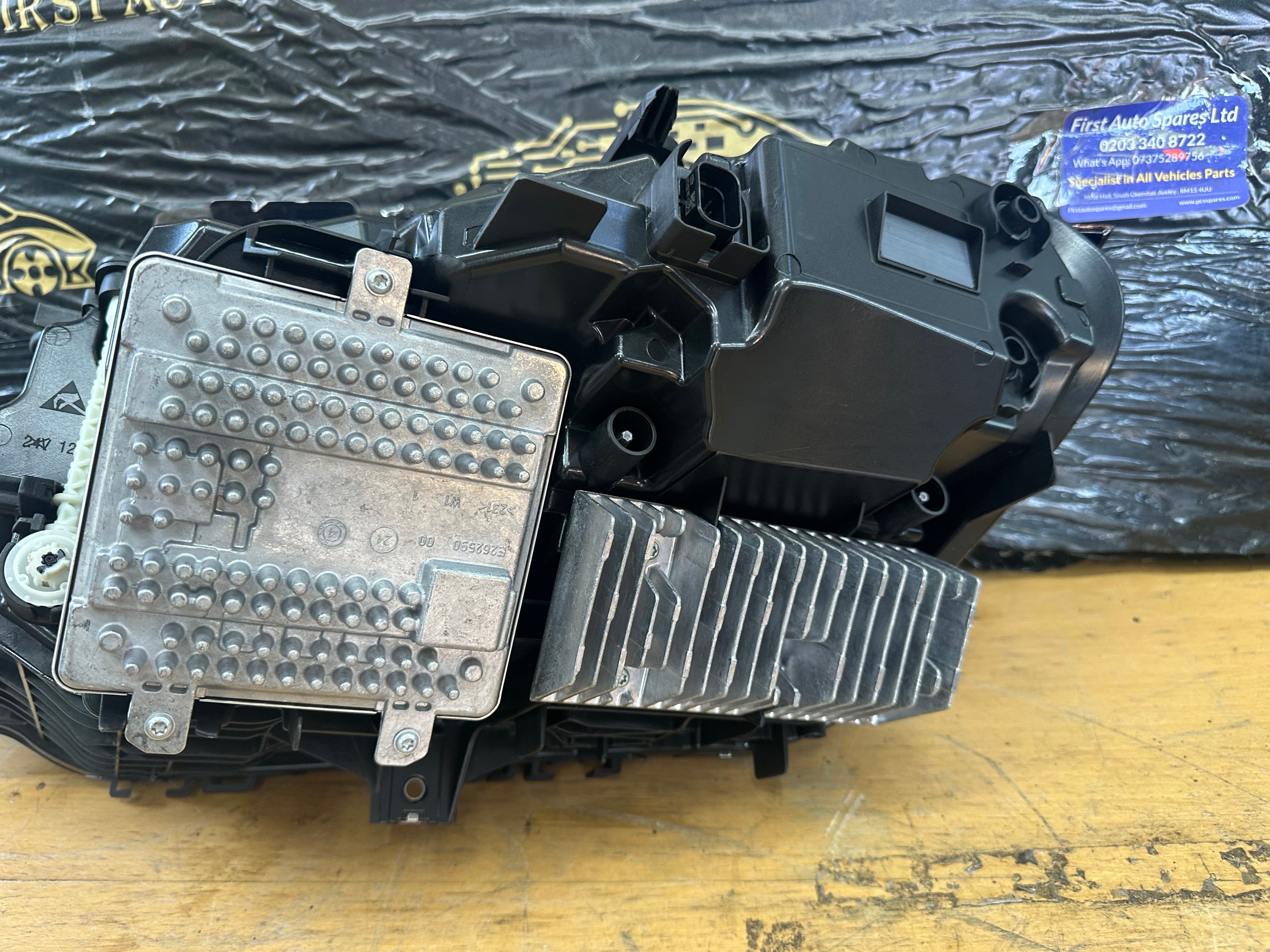 BMW 3 Series 2023-2025 Complete LCI LED Right Driver Side Headlight (7886662-05)