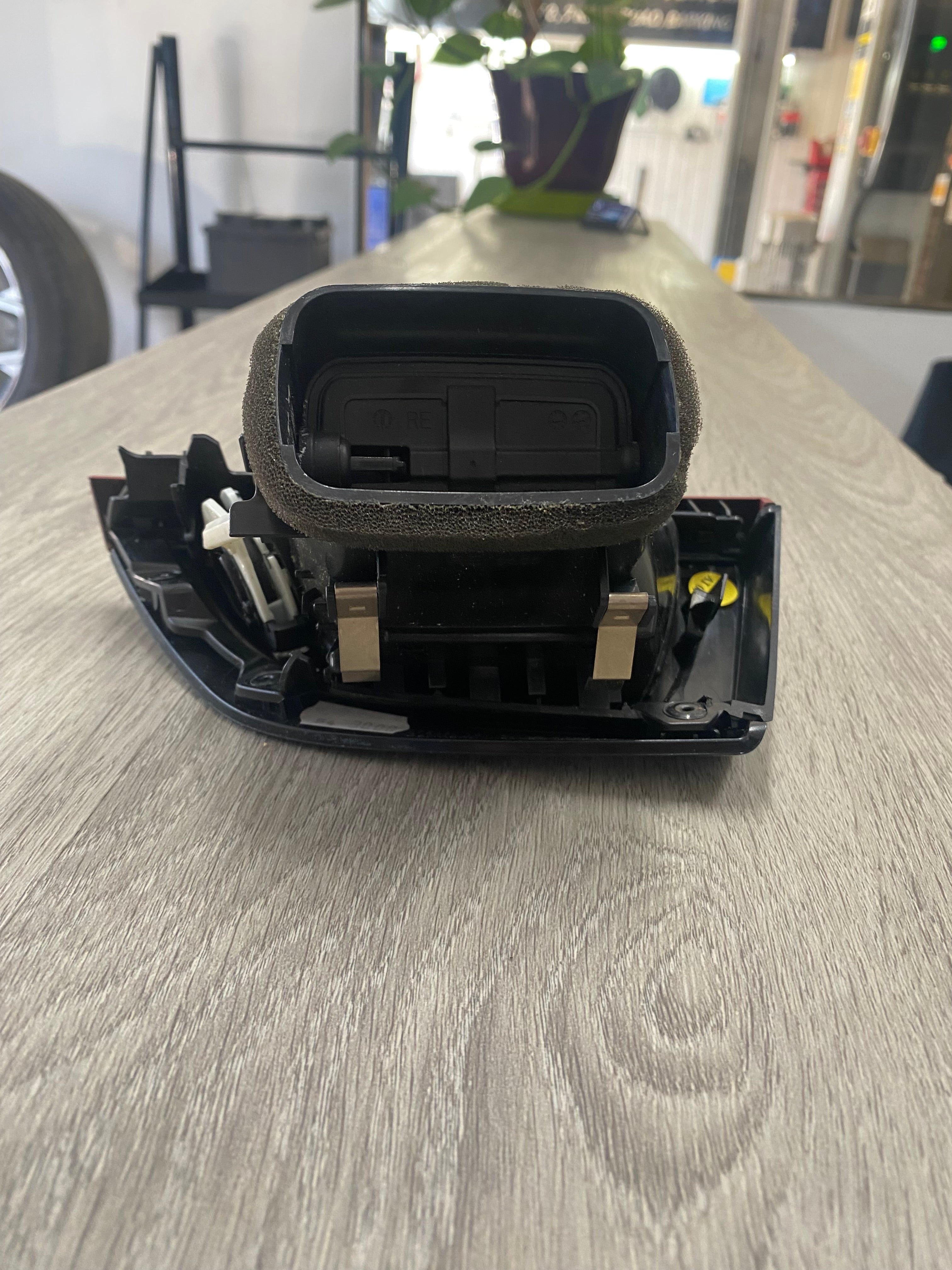 BMW 1 Series F20 Driver Side Dashboard Air Vent – 2011–2015