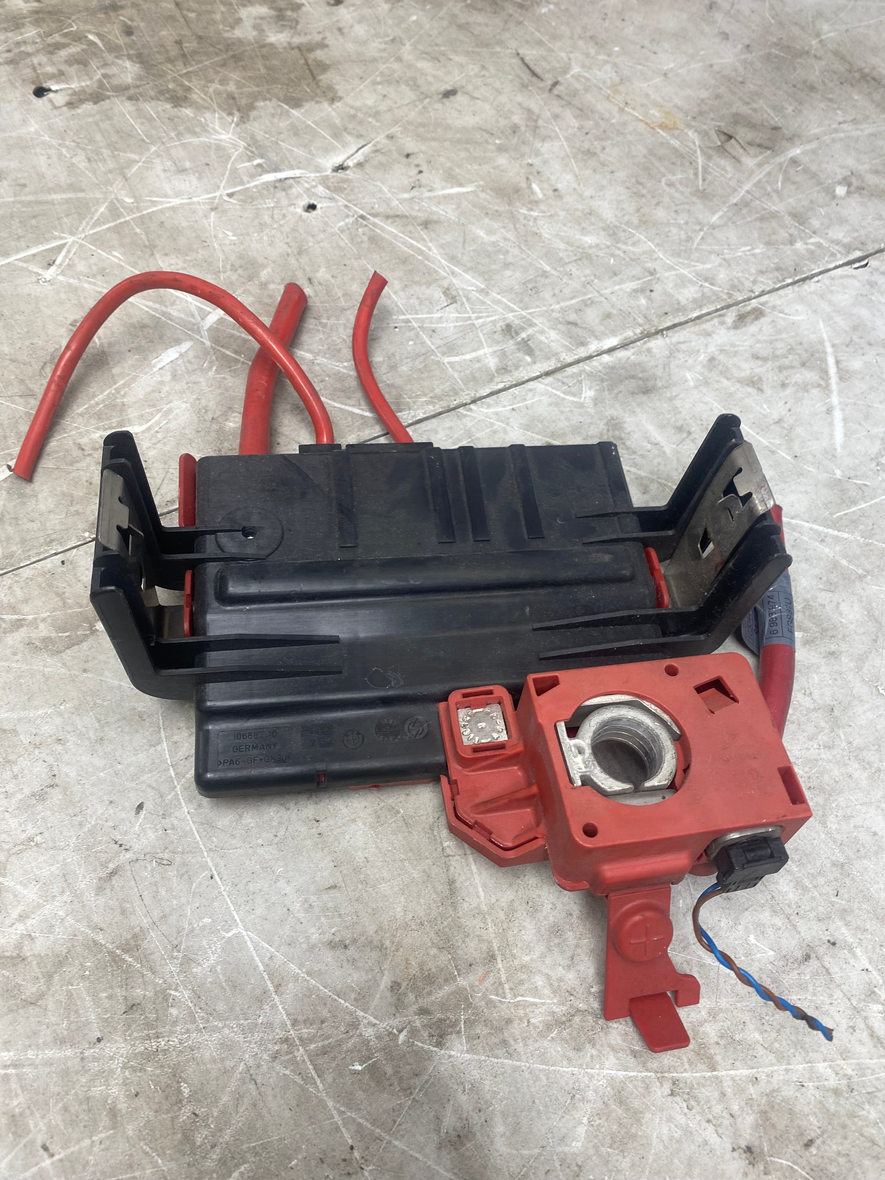 BMW 1 Series/3 Series E87 E90 E91 Battery Wiring Junction Box 2004–2013 (6936653-10)