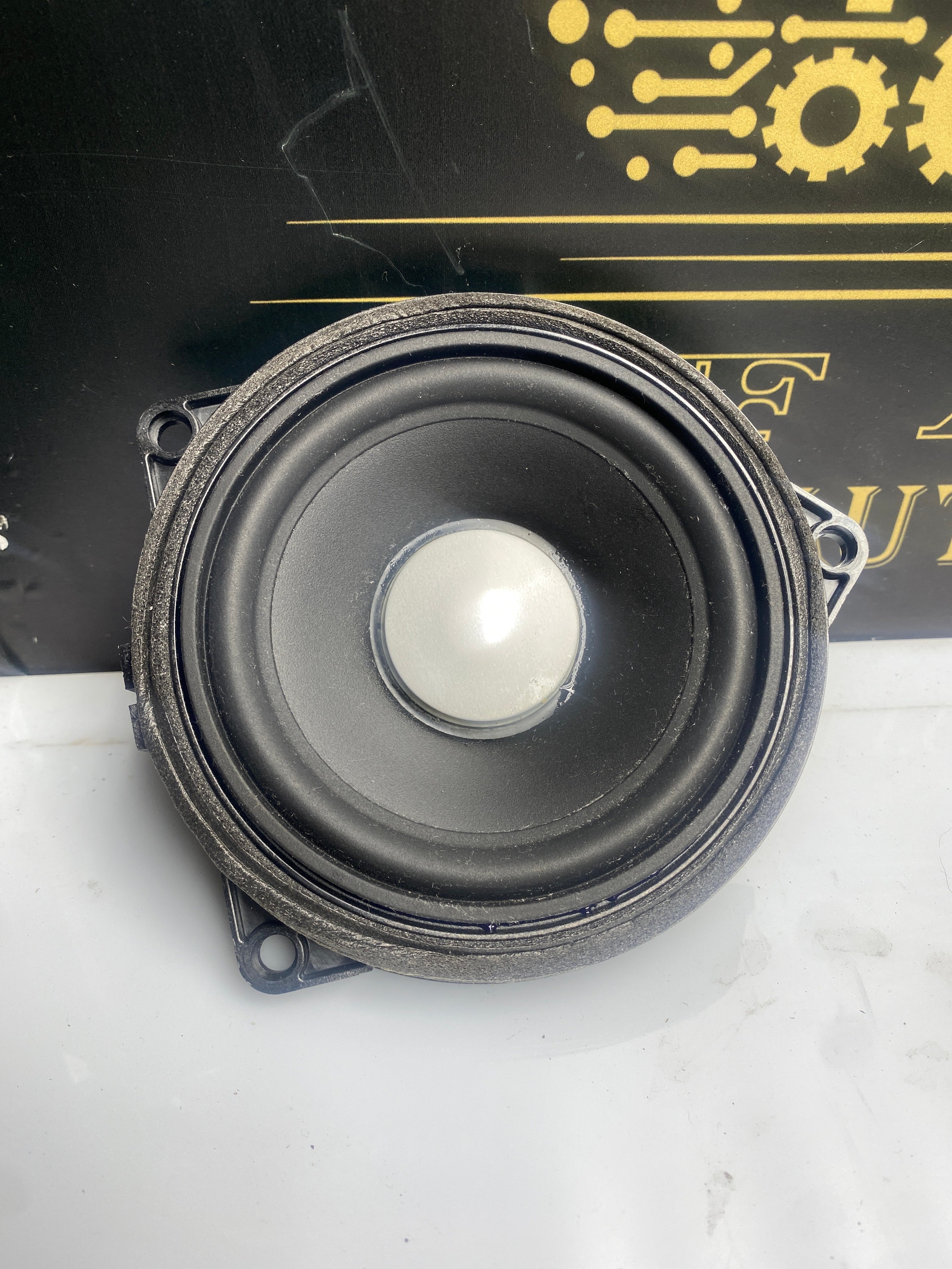 BMW Harman Kardon Midrange Door Speaker F20 F30 G30 (9364956-01)