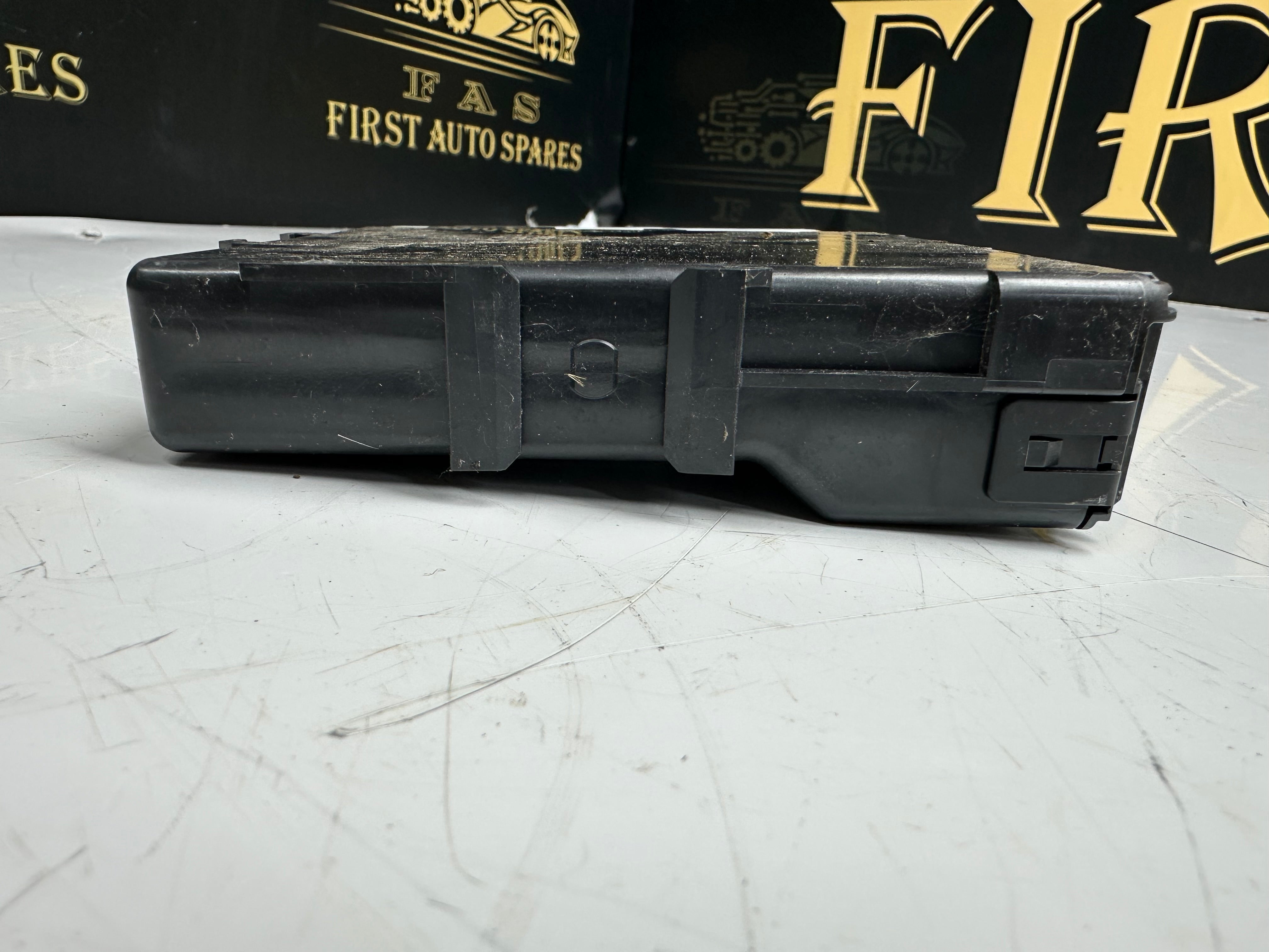 Toyota Yaris P21 Hybrid Control Unit / Module (89981-K0281) (MB286000-0280)