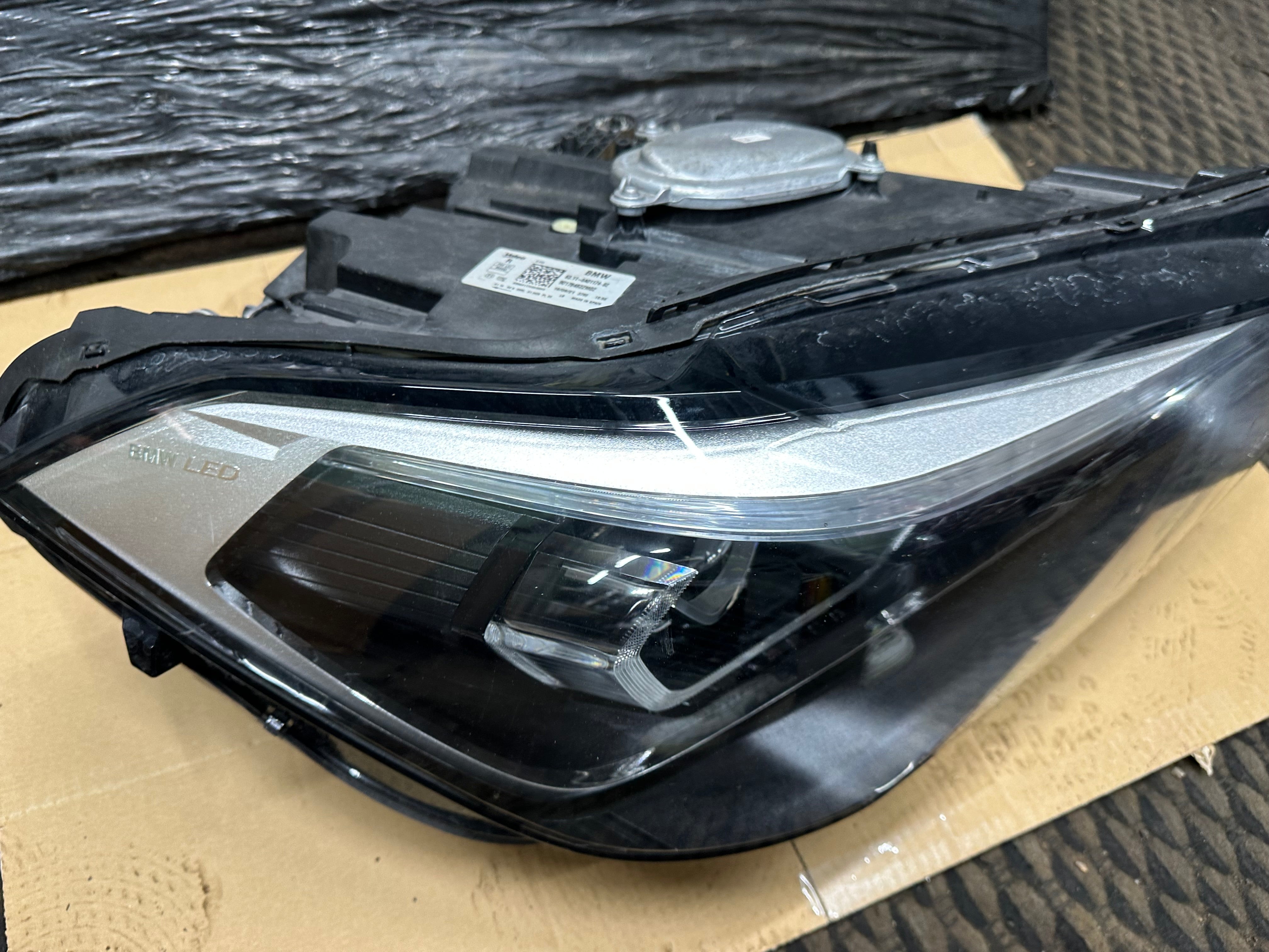 BMW X1 F48 Right Driver’s Side Complete LED Headlight (5A01174-02)