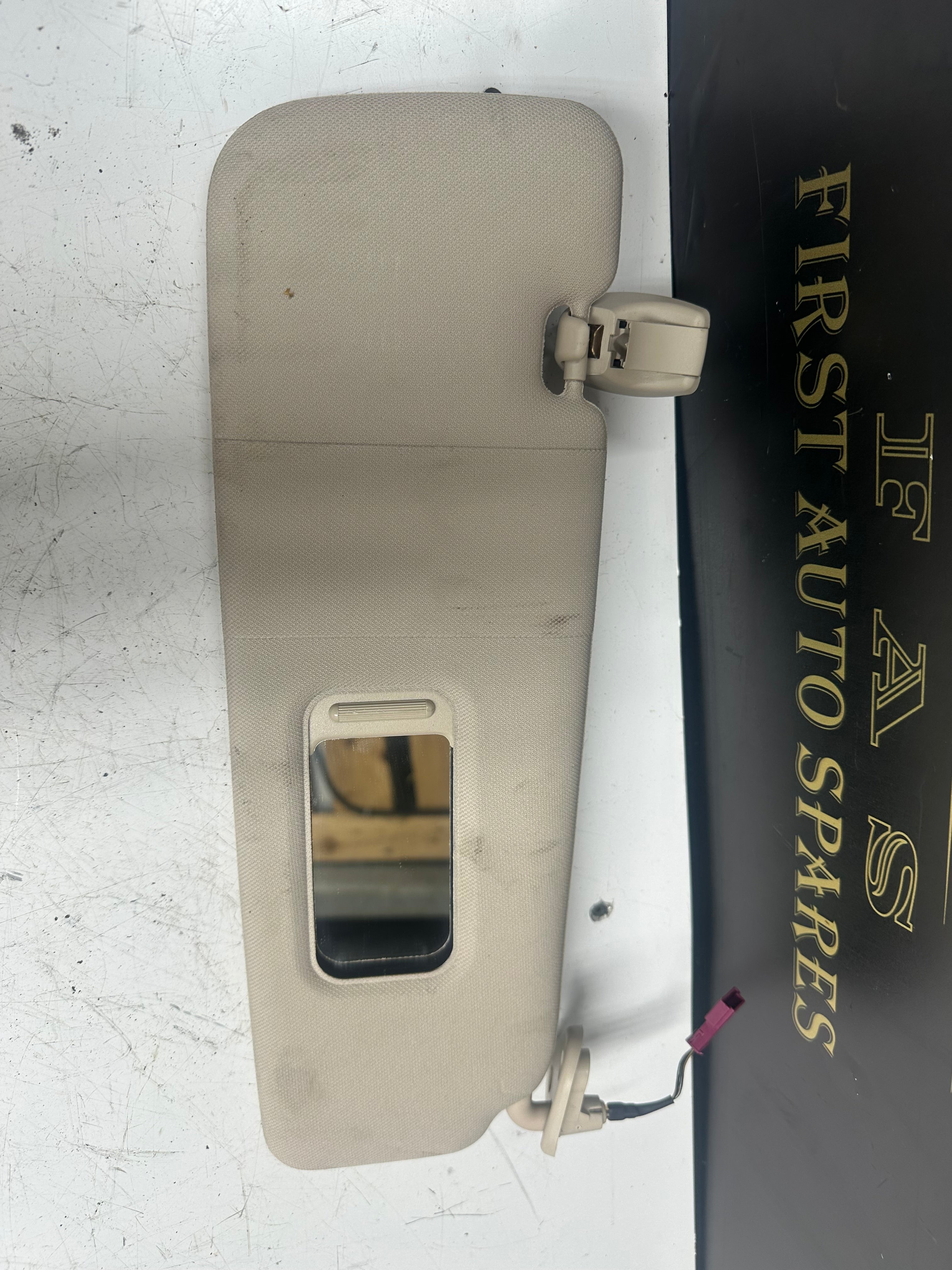 BMW 3 Series E46 Right Side Sun Visor (101-0232400)