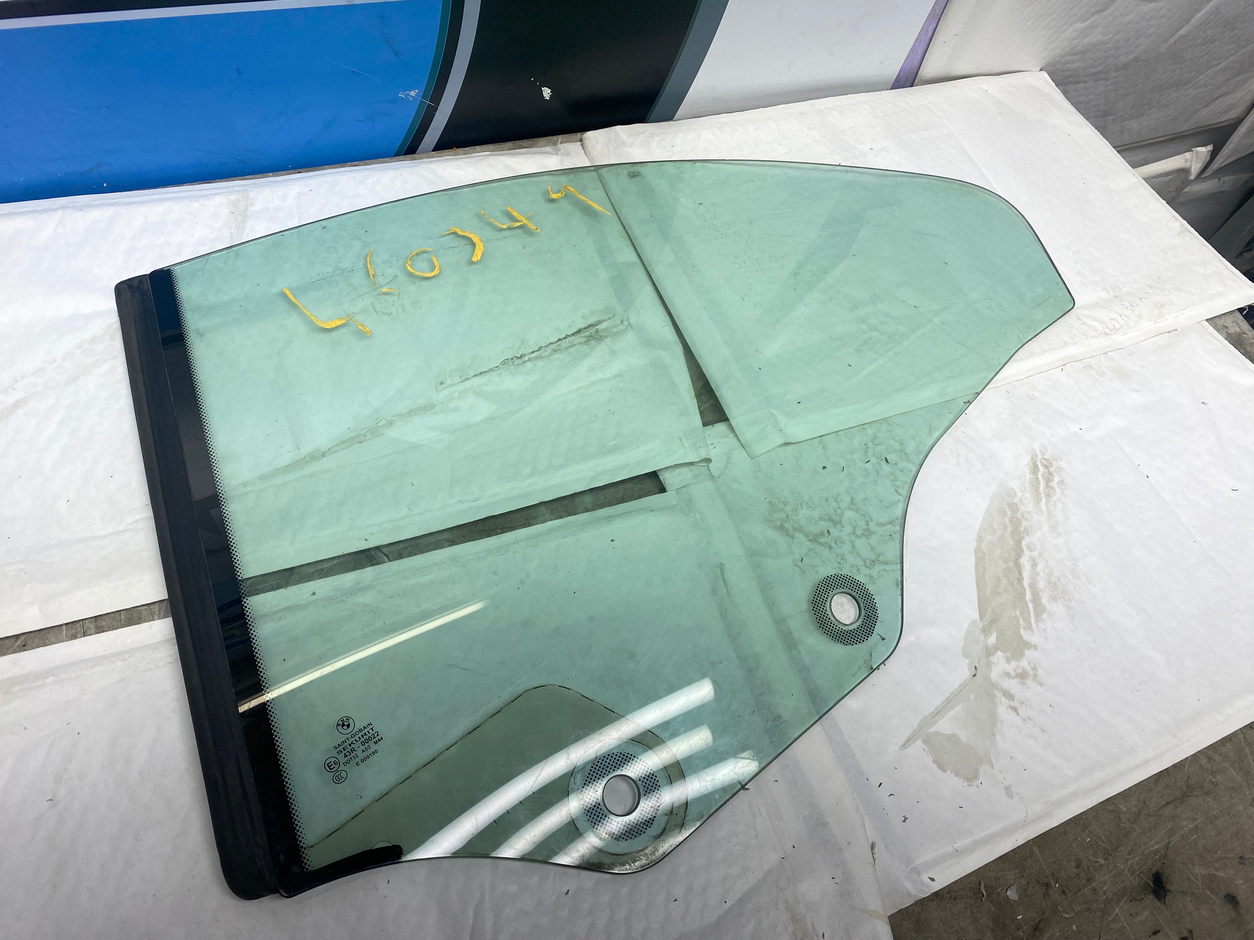 BMW 1 Series F20 Front Driver Side Window Glass 2011–2019