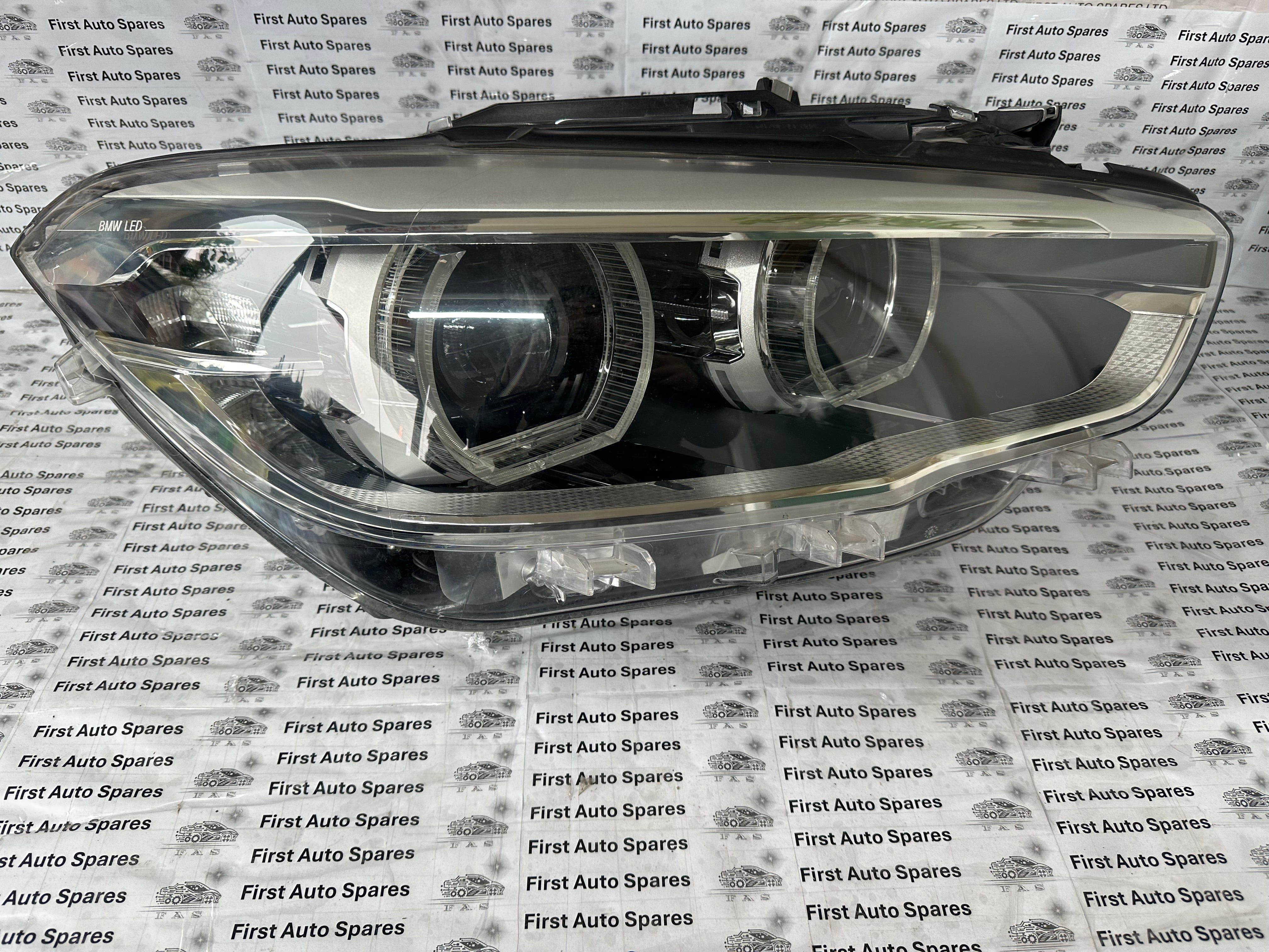 BMW 1 Series Right Headlight F20 118i LED (7435780-02)