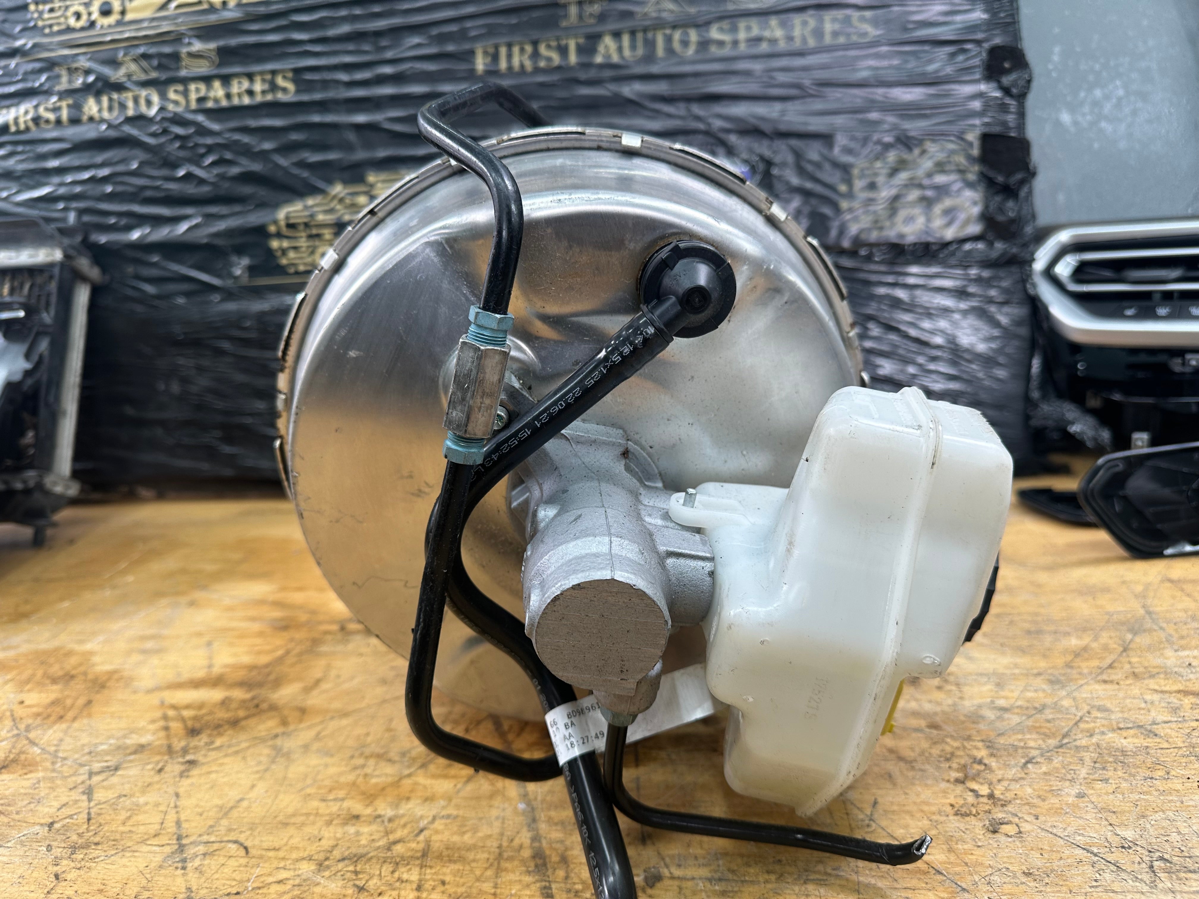 BMW X3 M X4 M Series 2019 F97 F98 Brake Master Cylinder (8074223)